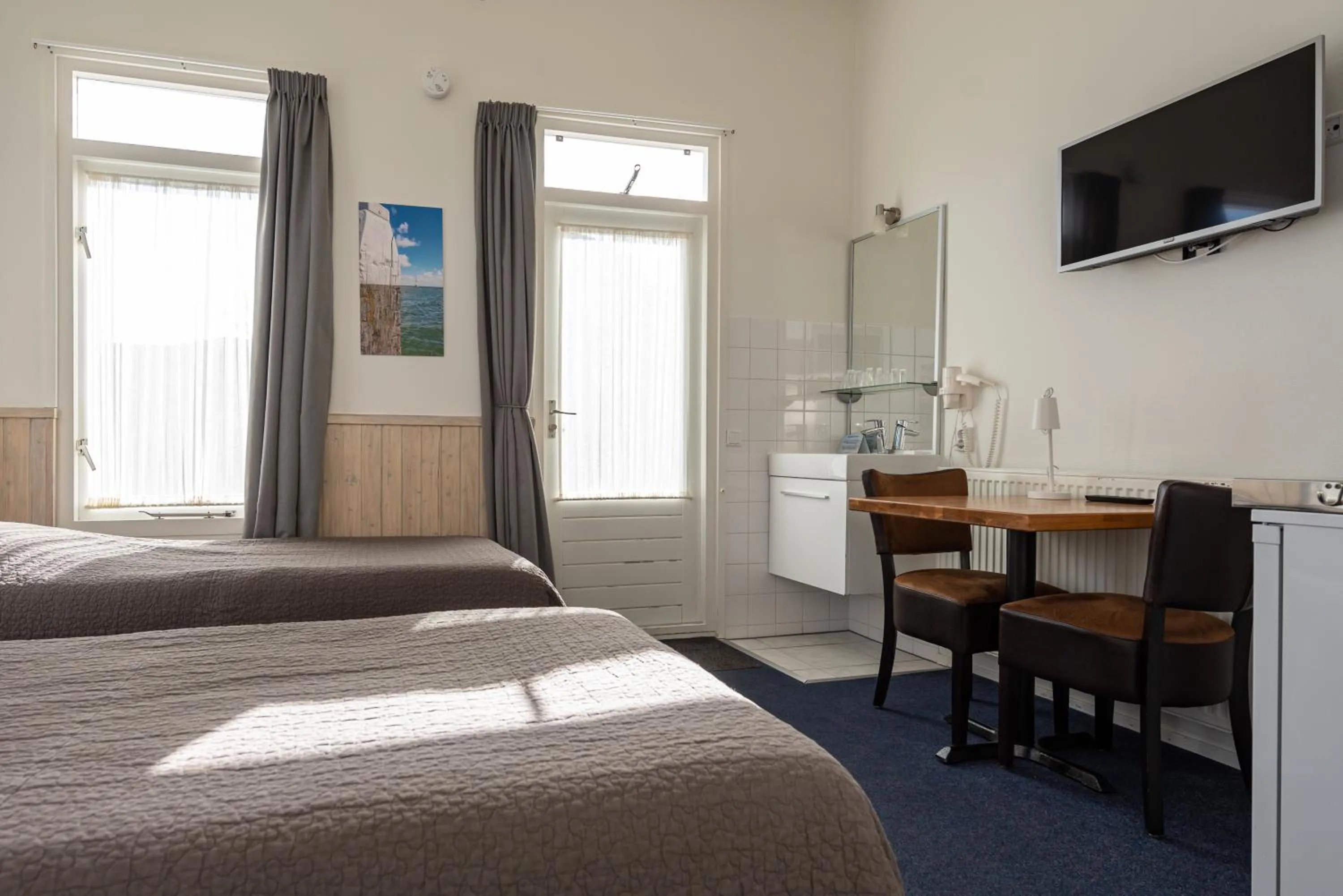 Property building, Bed in Hotelletje de Veerman