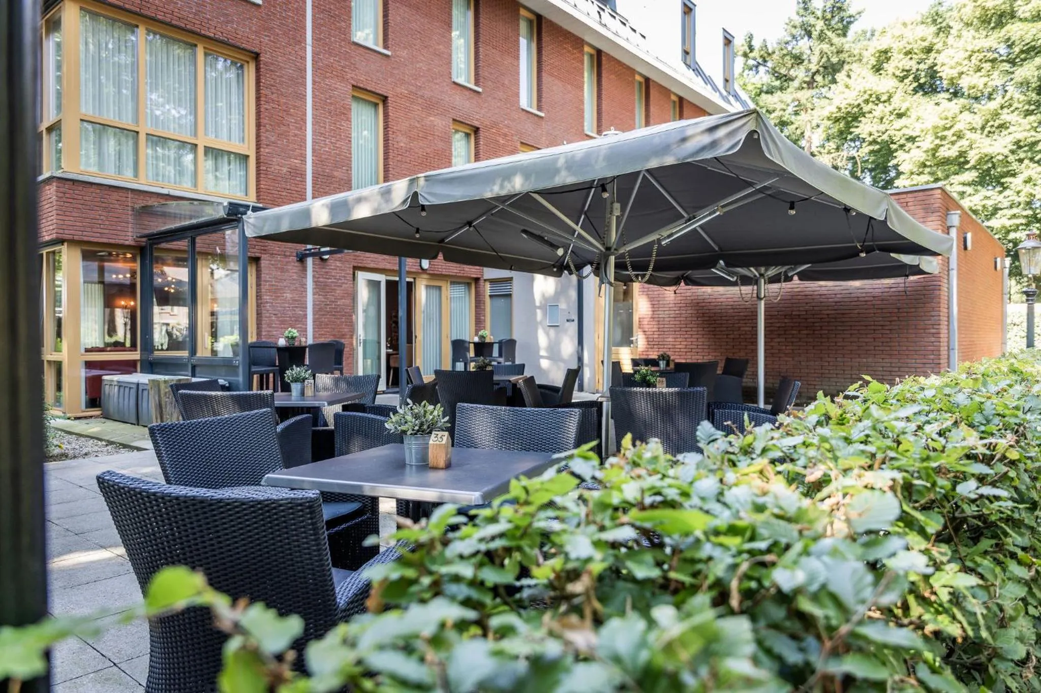 Property building in Hof van Putten