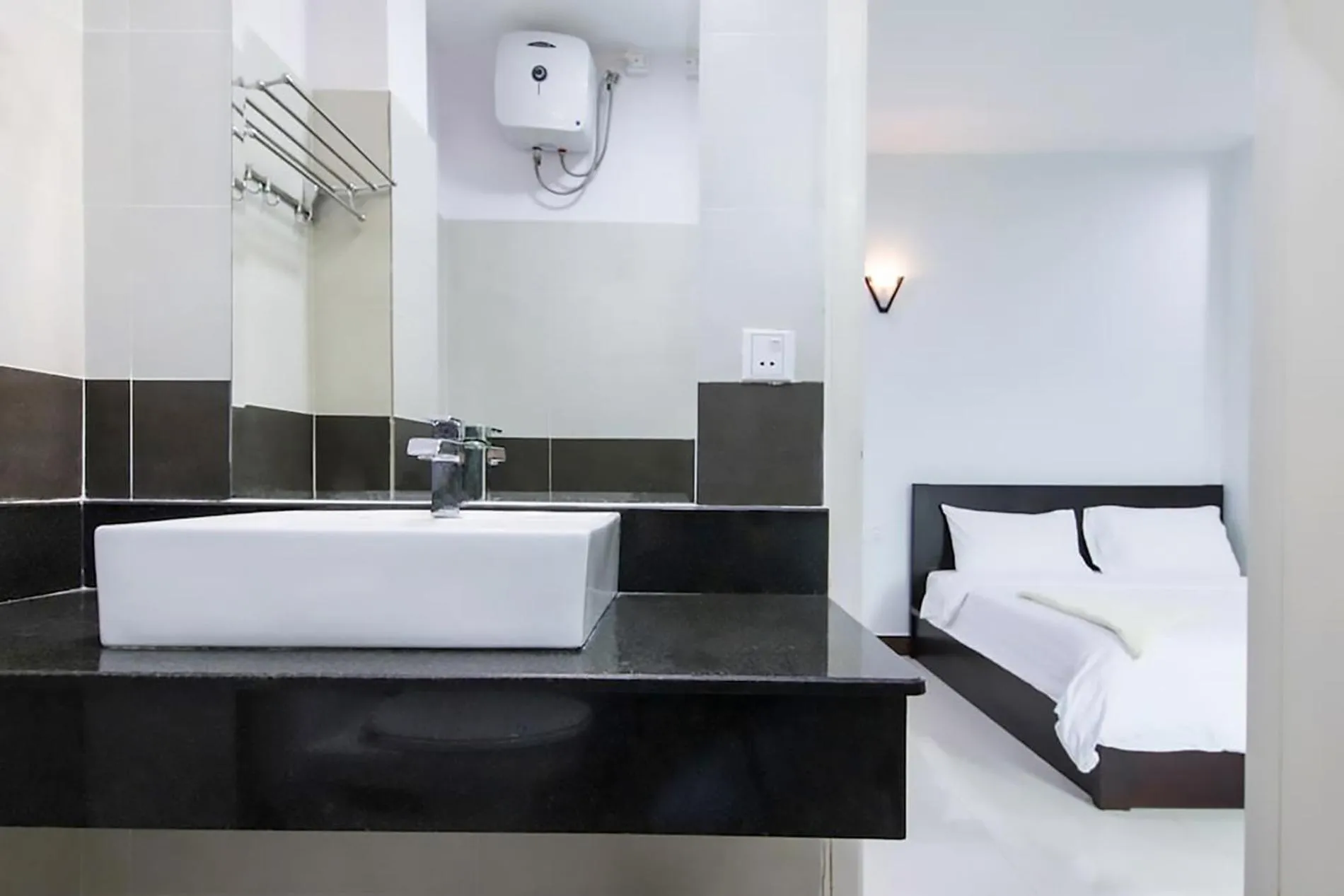 Bathroom, Bed in La Belle Residence
