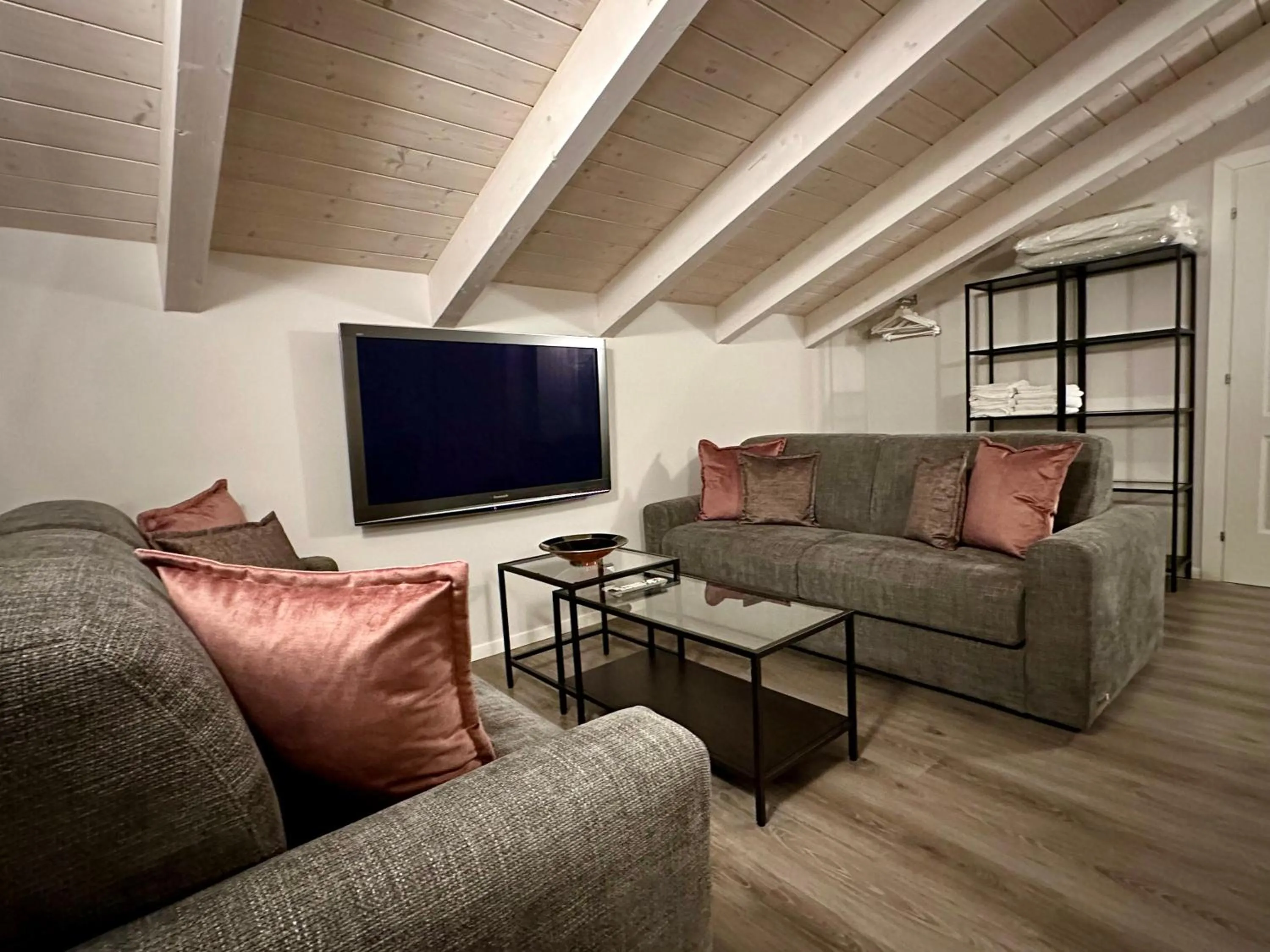 TV and multimedia in Villa Abbamer