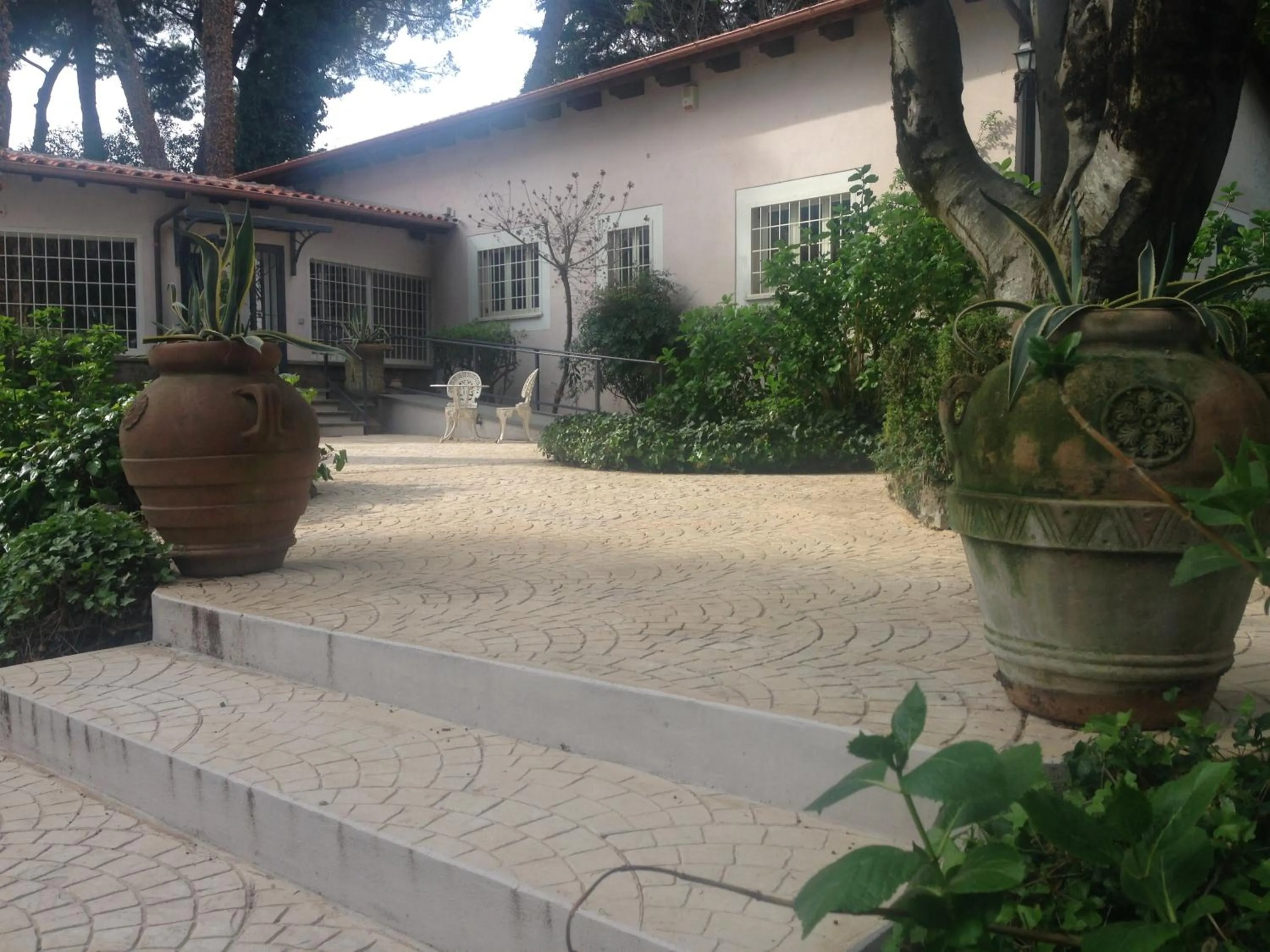 Facade/entrance in Villa Abbamer