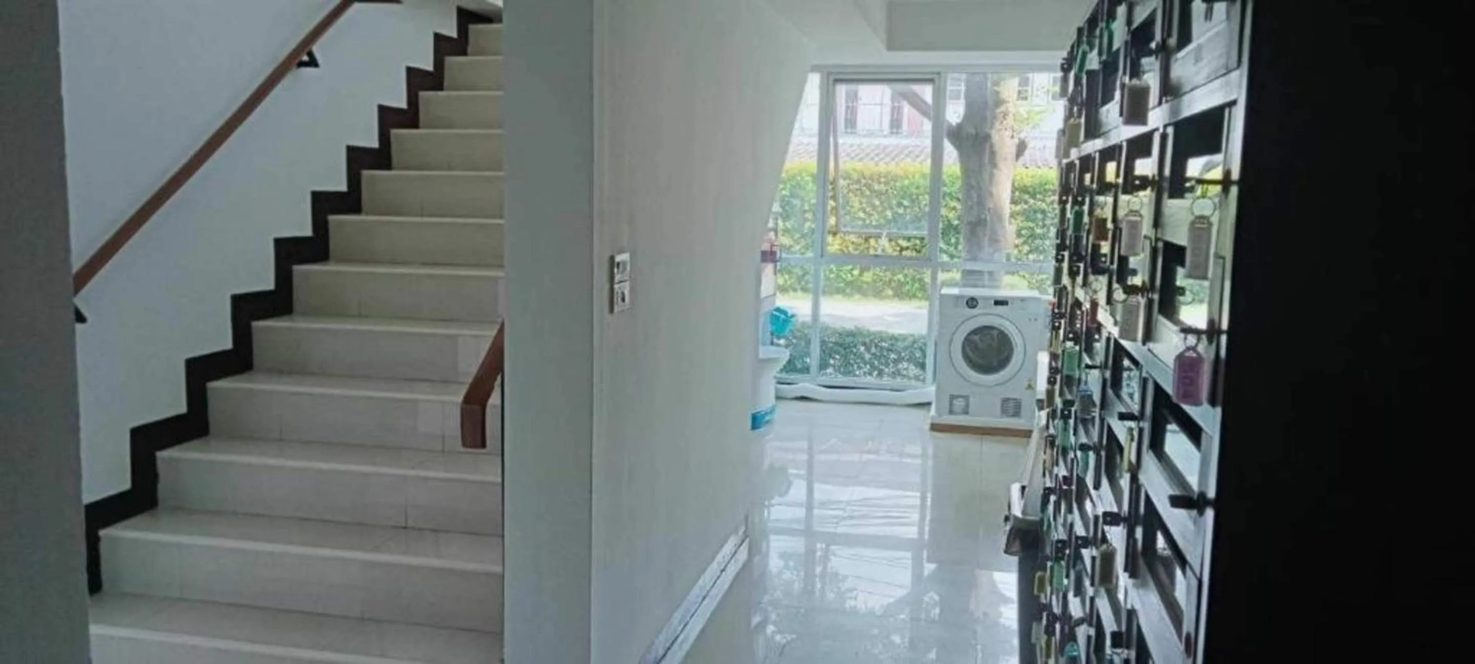 Other in Collection O The Bangkok Cha Cha Suite