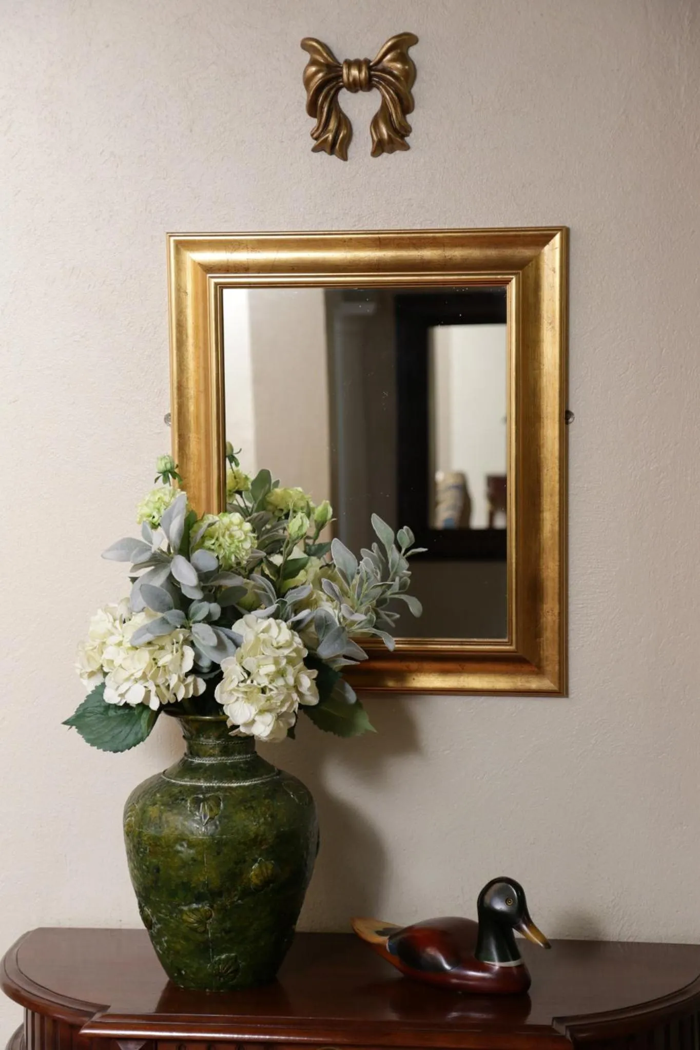 Communal lounge/ TV room in Oxford Lodge Vryheid