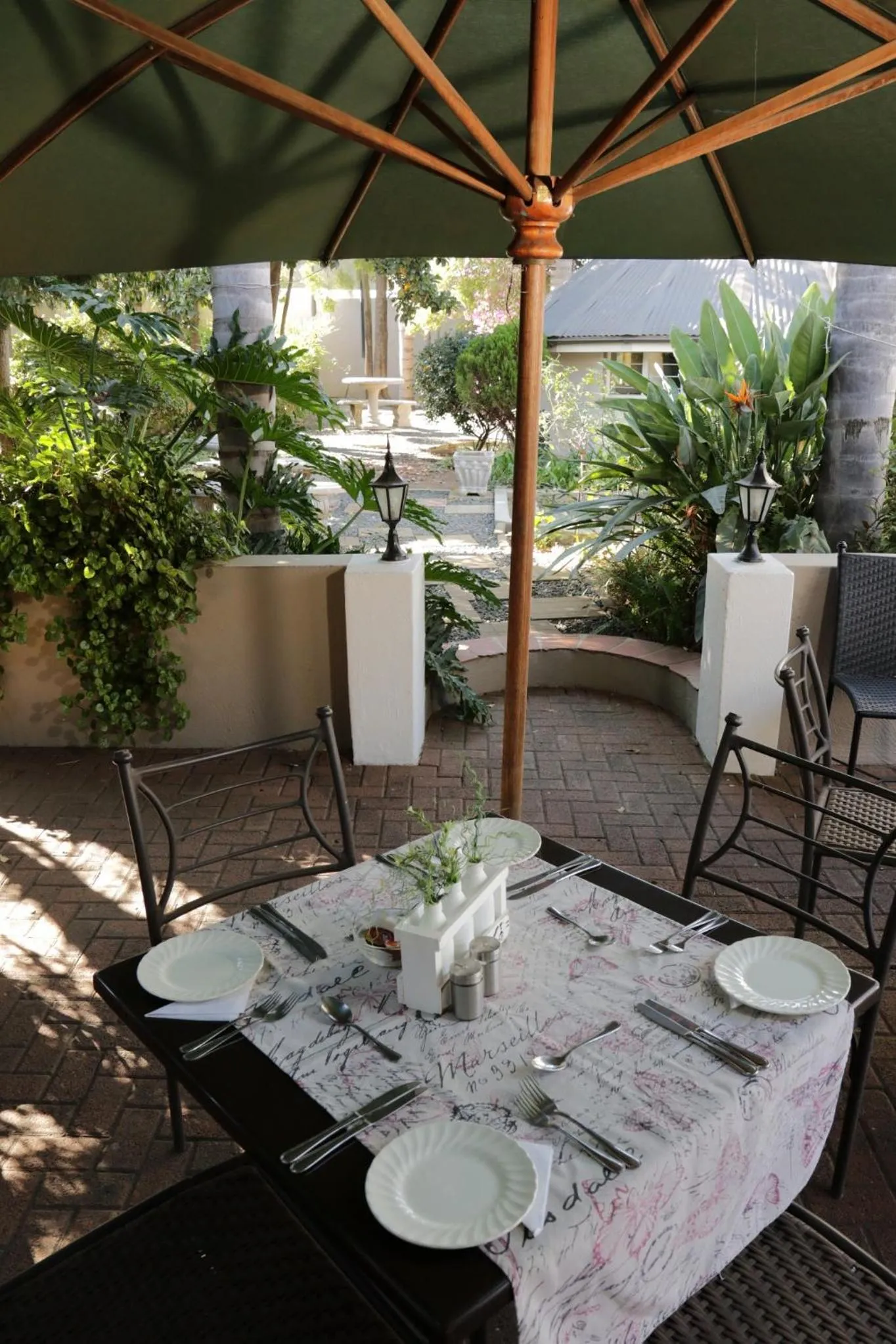 Restaurant/places to eat in Oxford Lodge Vryheid