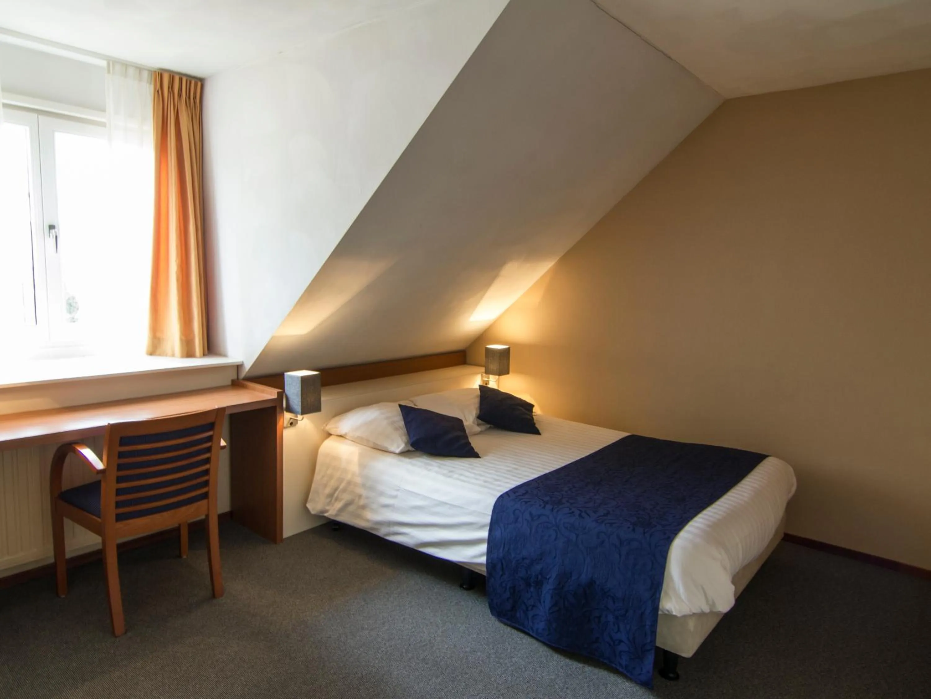 Bedroom, Bed in Hotel Boer Goossens