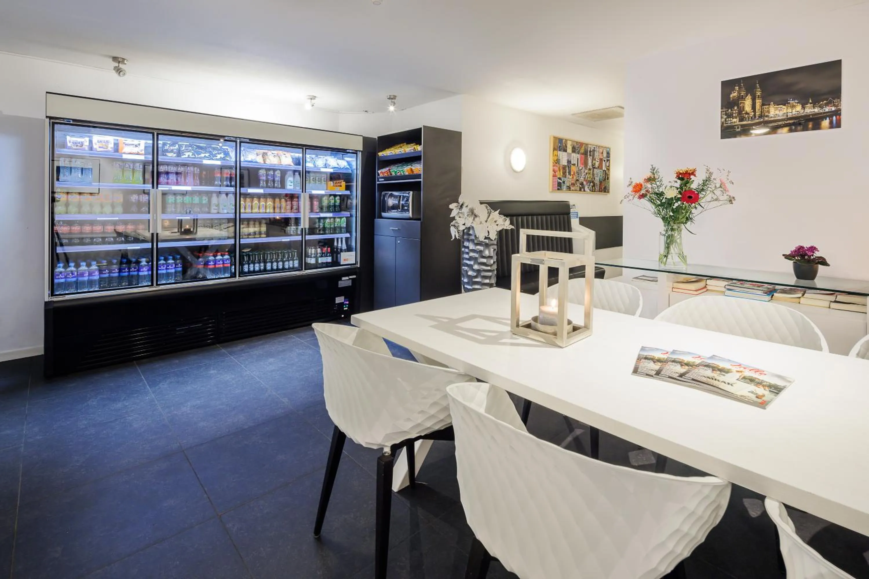 Seating area in Hotel CC