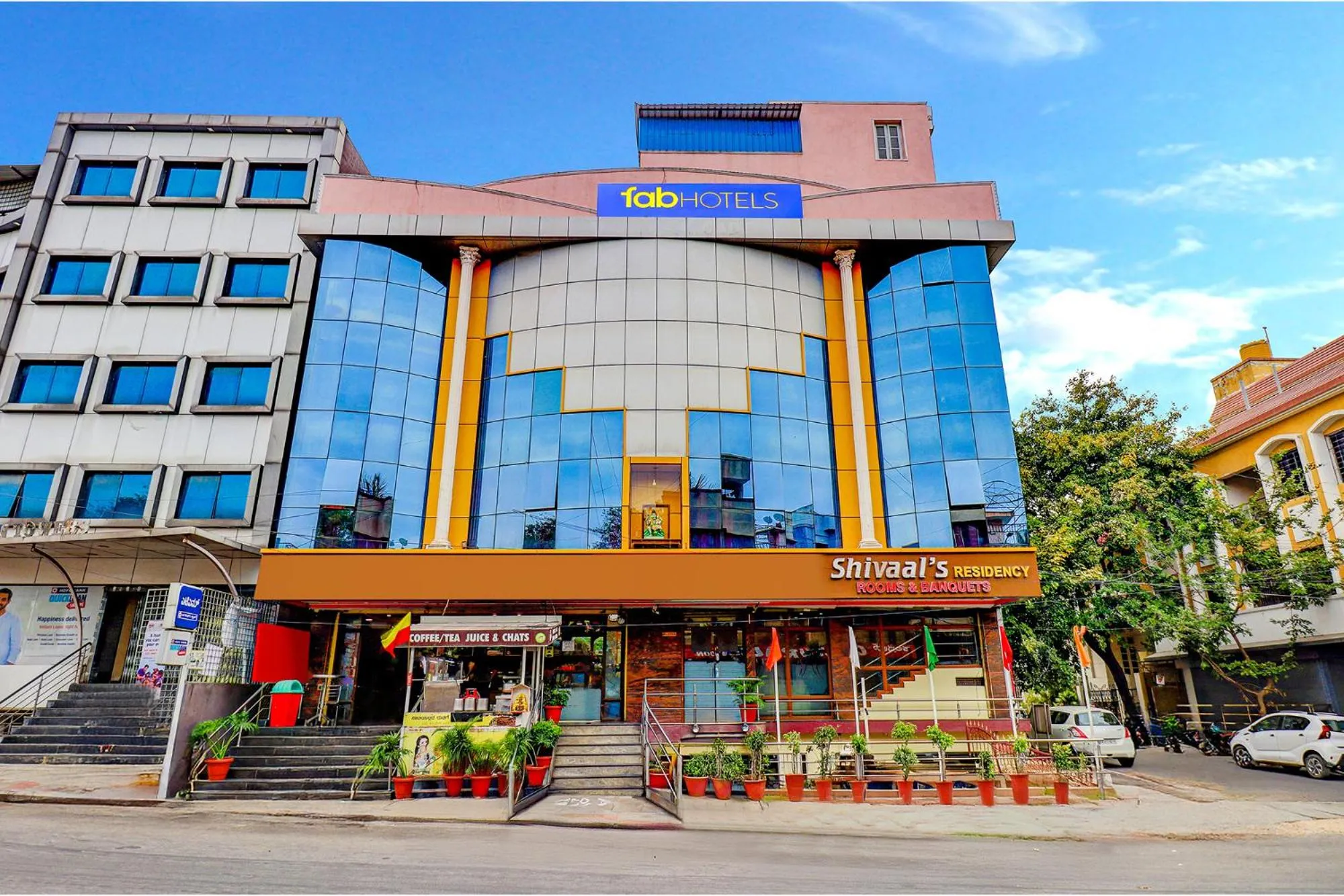 Property building in FabHotel Shivaals Residency - Rajajinagar