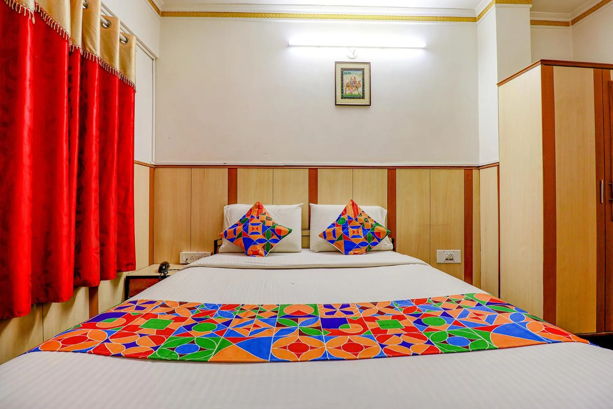 Bed in FabHotel Shivaals Residency - Rajajinagar