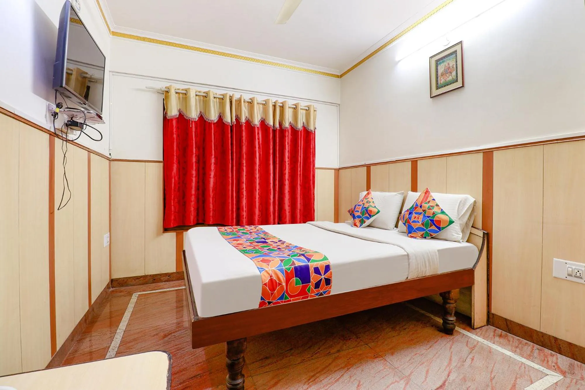 Photo of the whole room in FabHotel Shivaals Residency - Rajajinagar