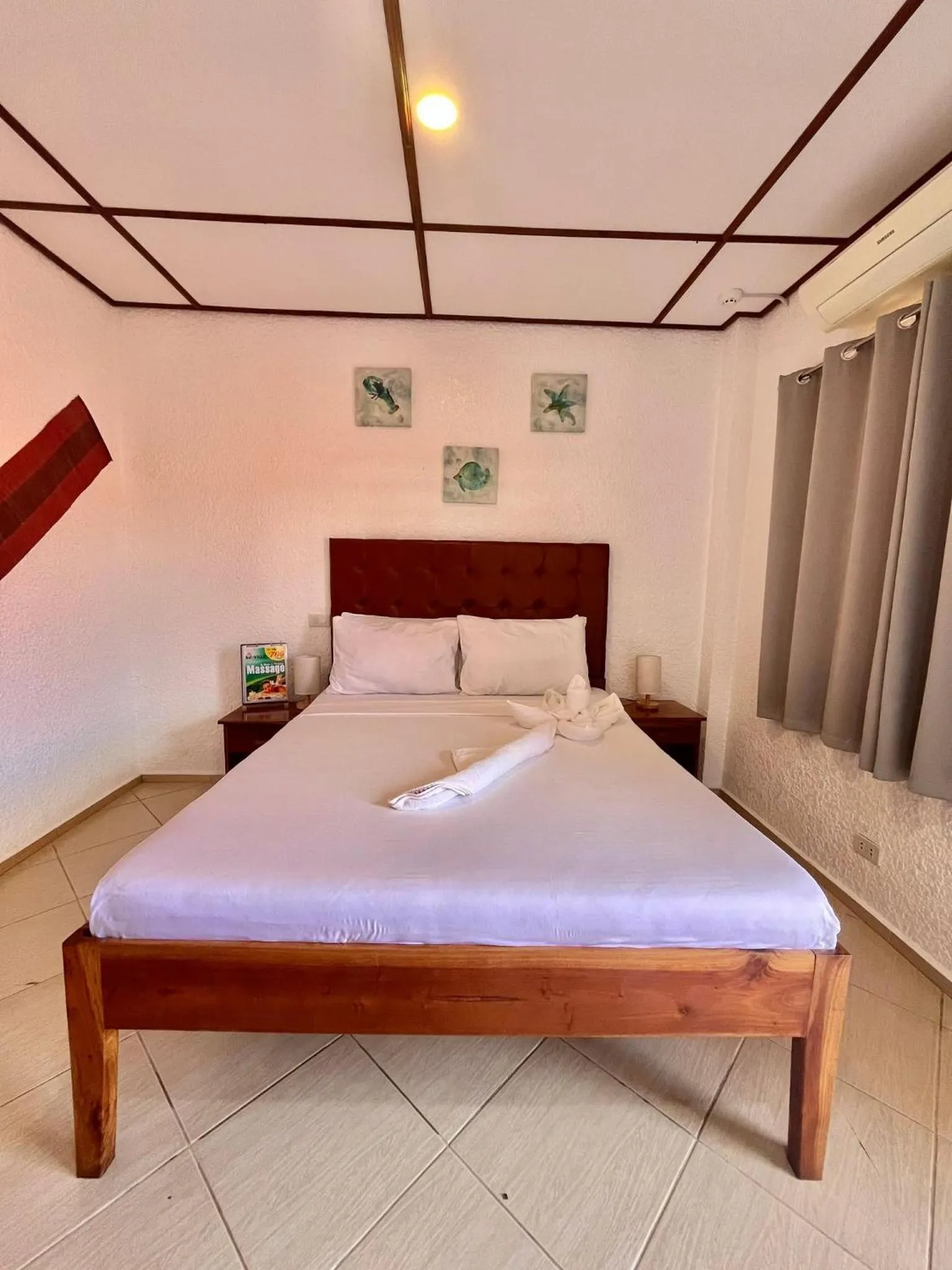 Standard Queen Room in Sunville Hotel and Restaurant