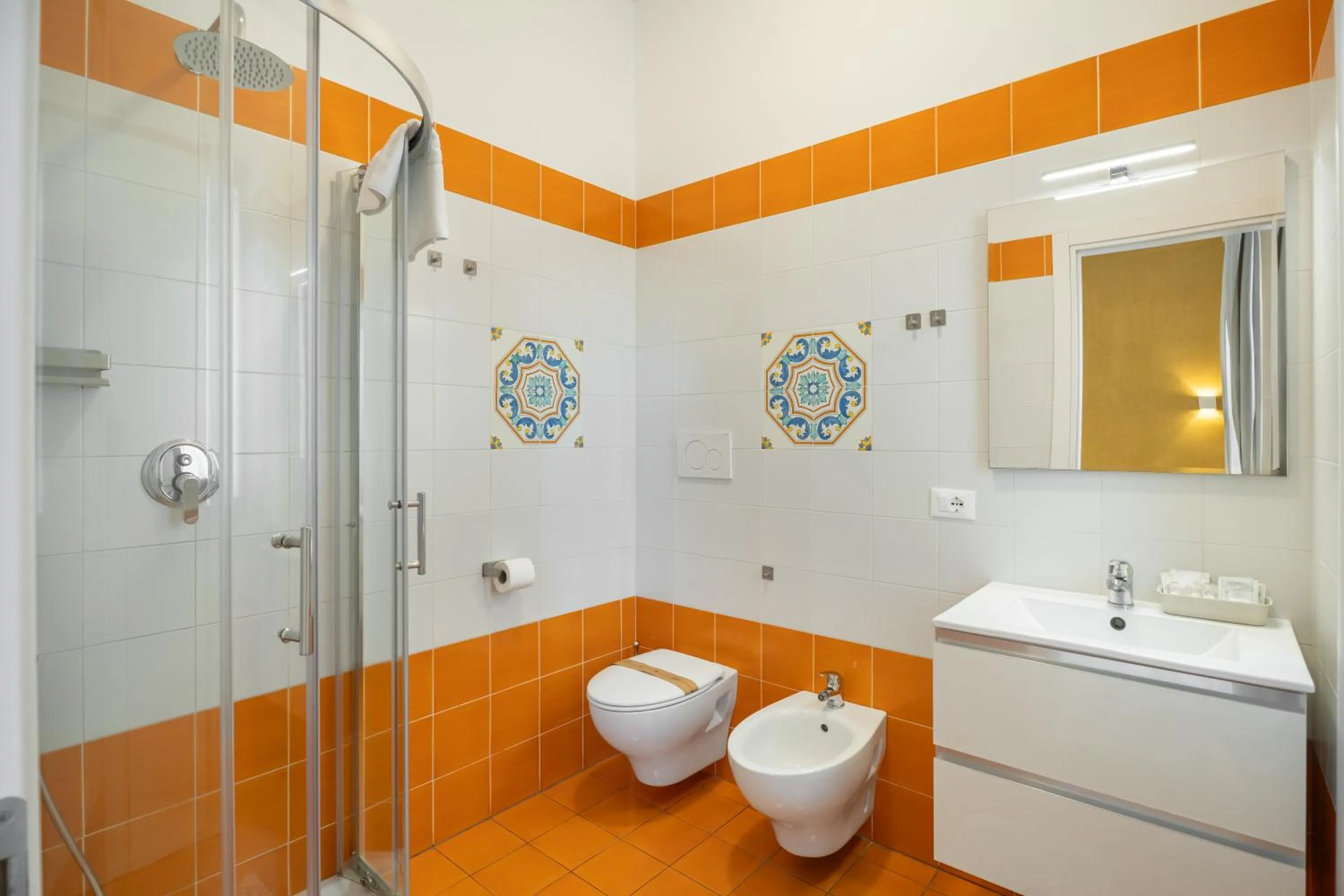 Shower in The Reef Sorrento