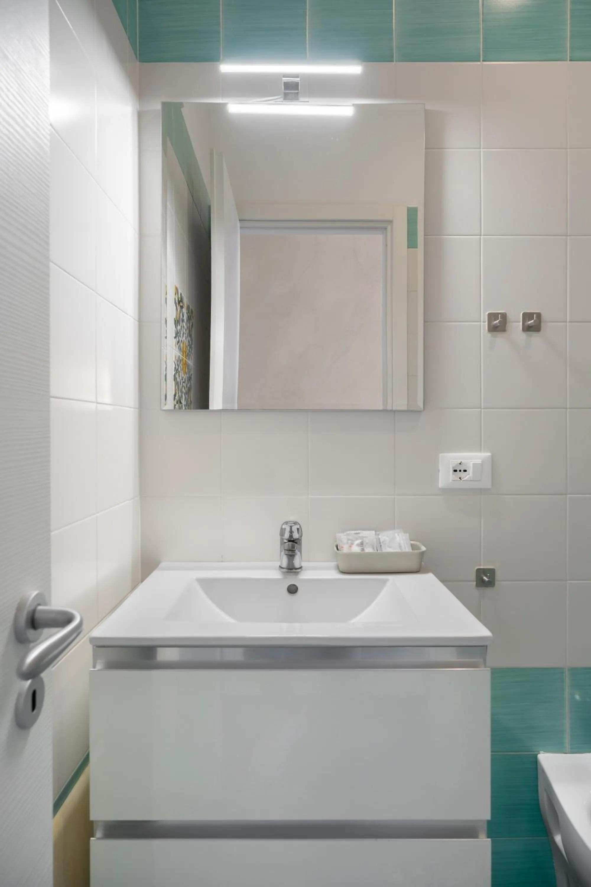 Bathroom in The Reef Sorrento