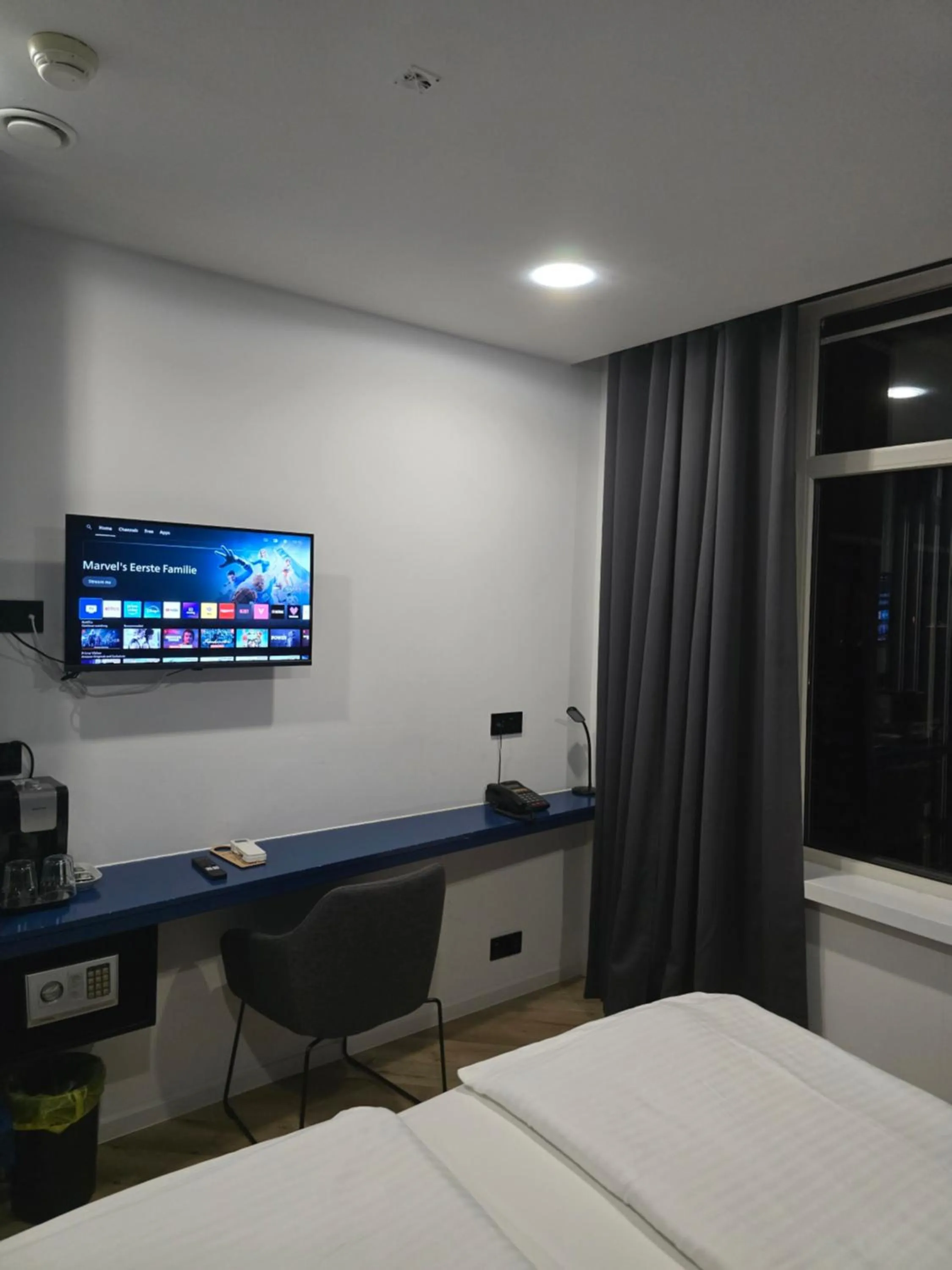 Seating area in Hotel Port