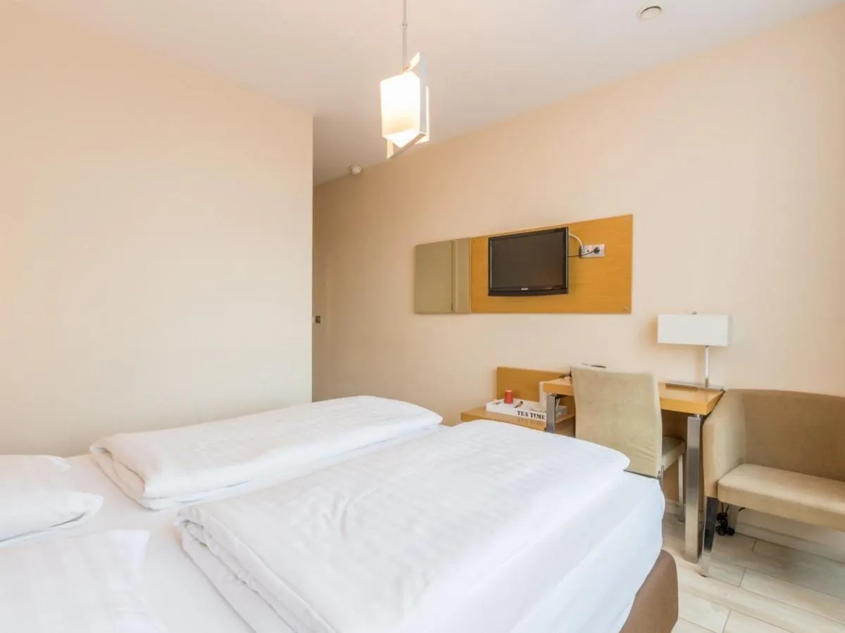 TV and multimedia, Bed in Hotel Port