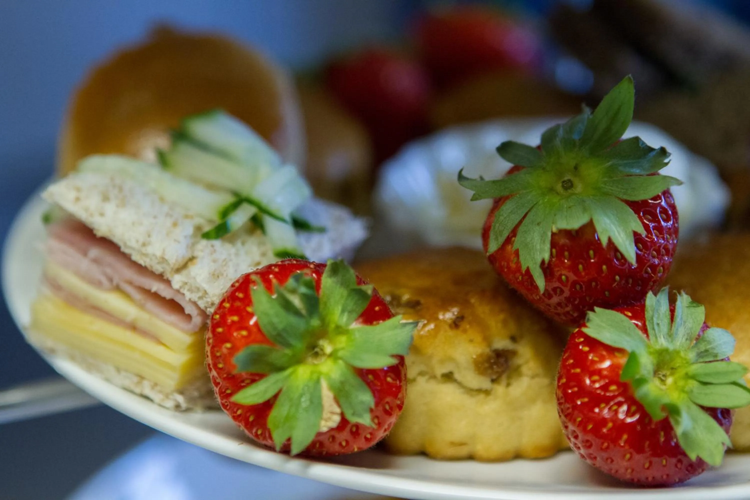 Buffet breakfast in Good Seasons Hotel Den Bosch