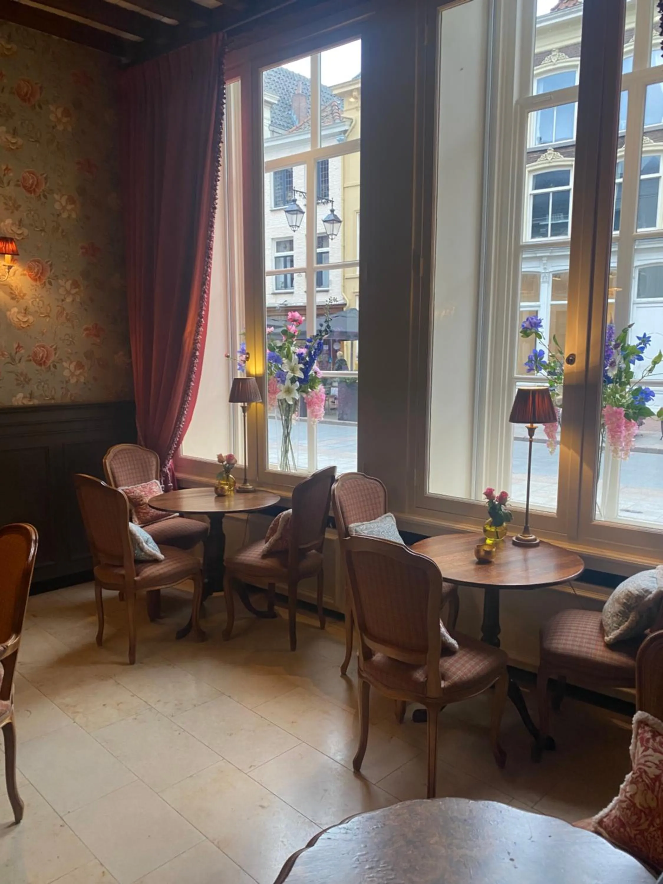 Lobby or reception in Good Seasons Hotel Den Bosch