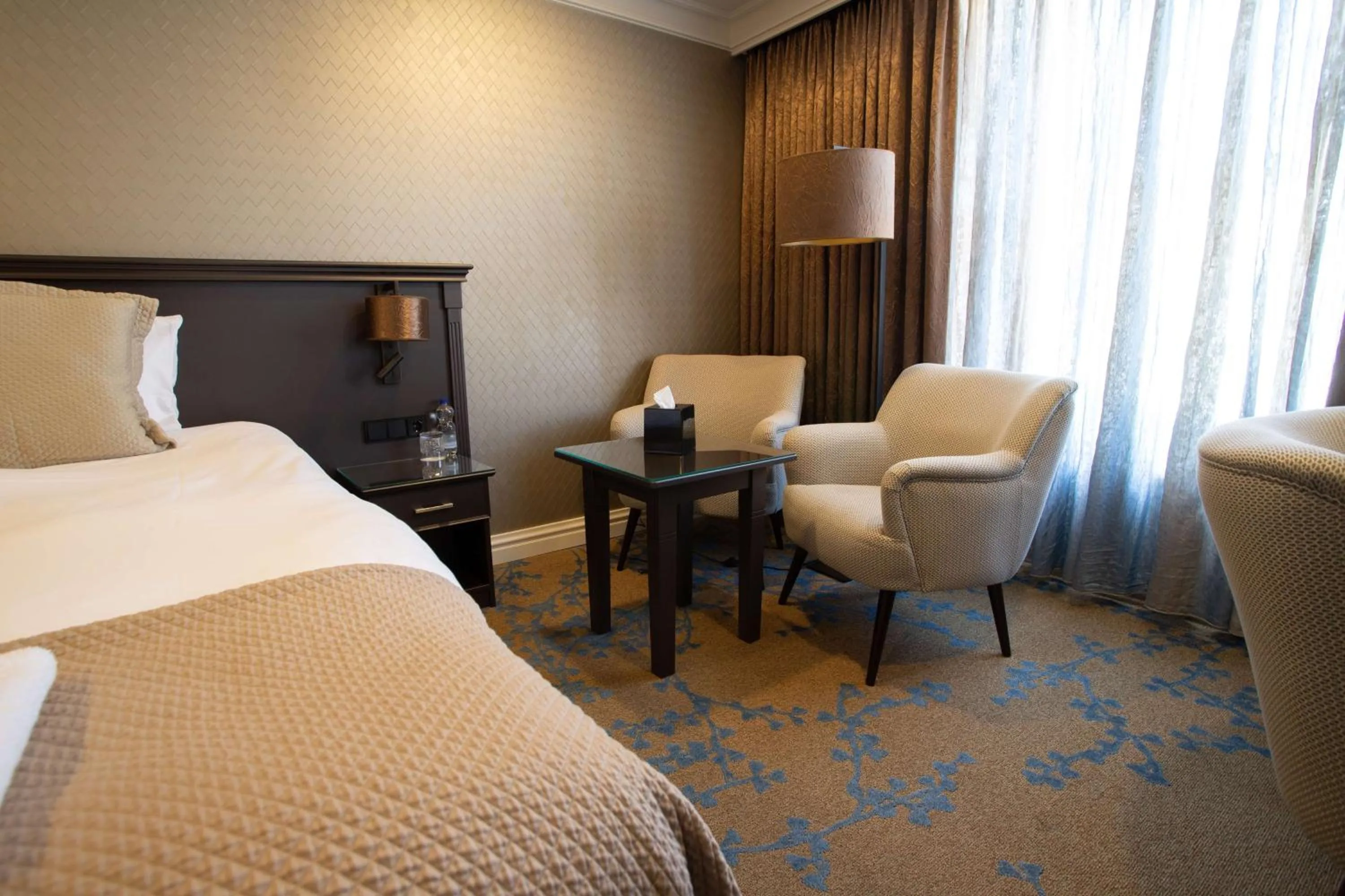 Photo of the whole room, Bed in Good Seasons Hotel Den Bosch