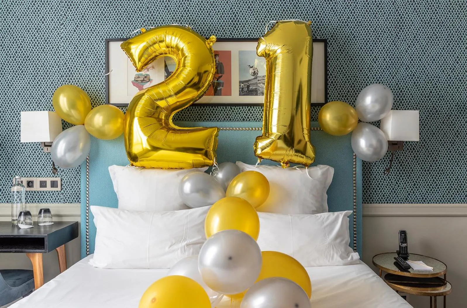 Bed in Hôtel Adèle & Jules