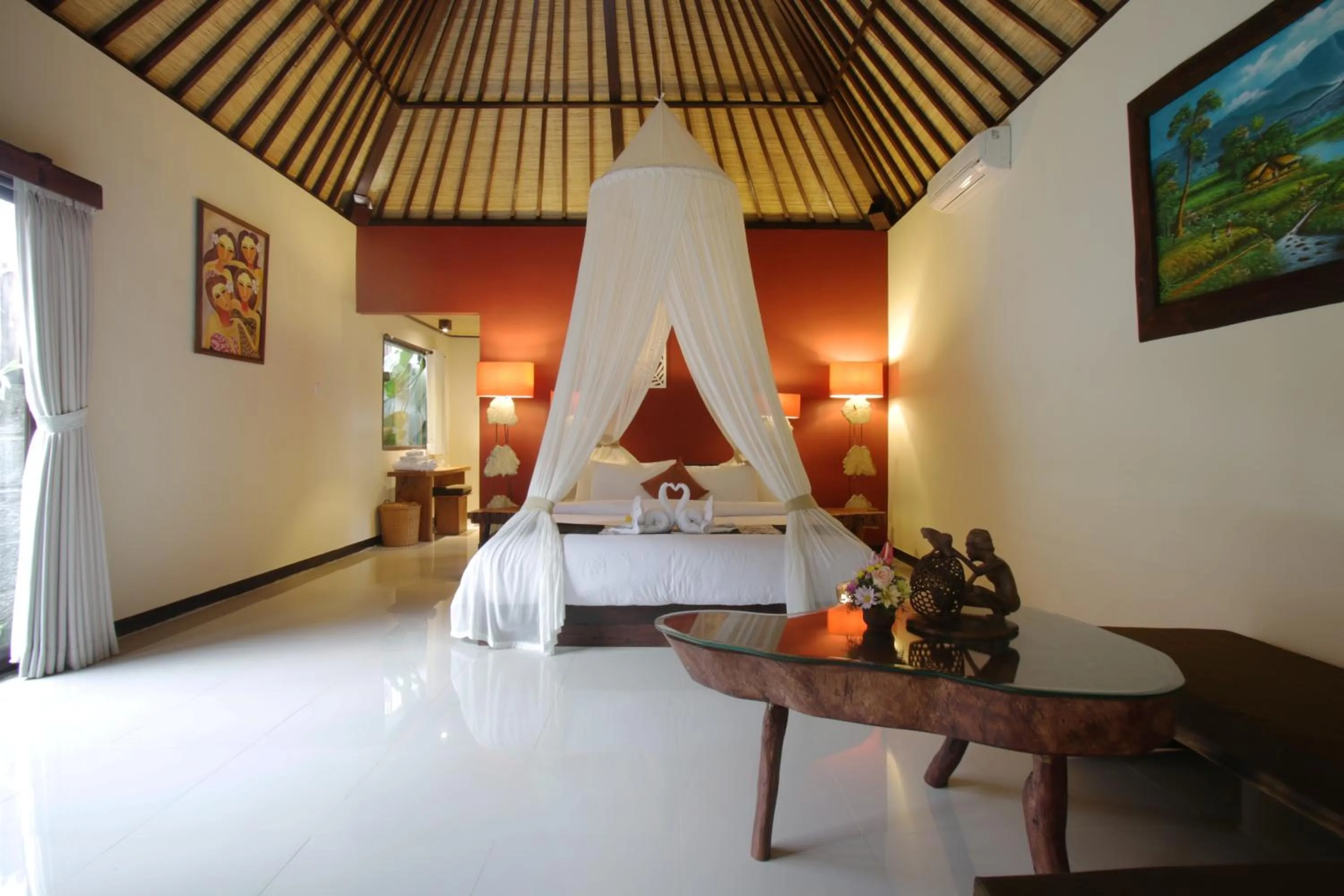 Photo of the whole room, Bed in The Forest Villa Ubud