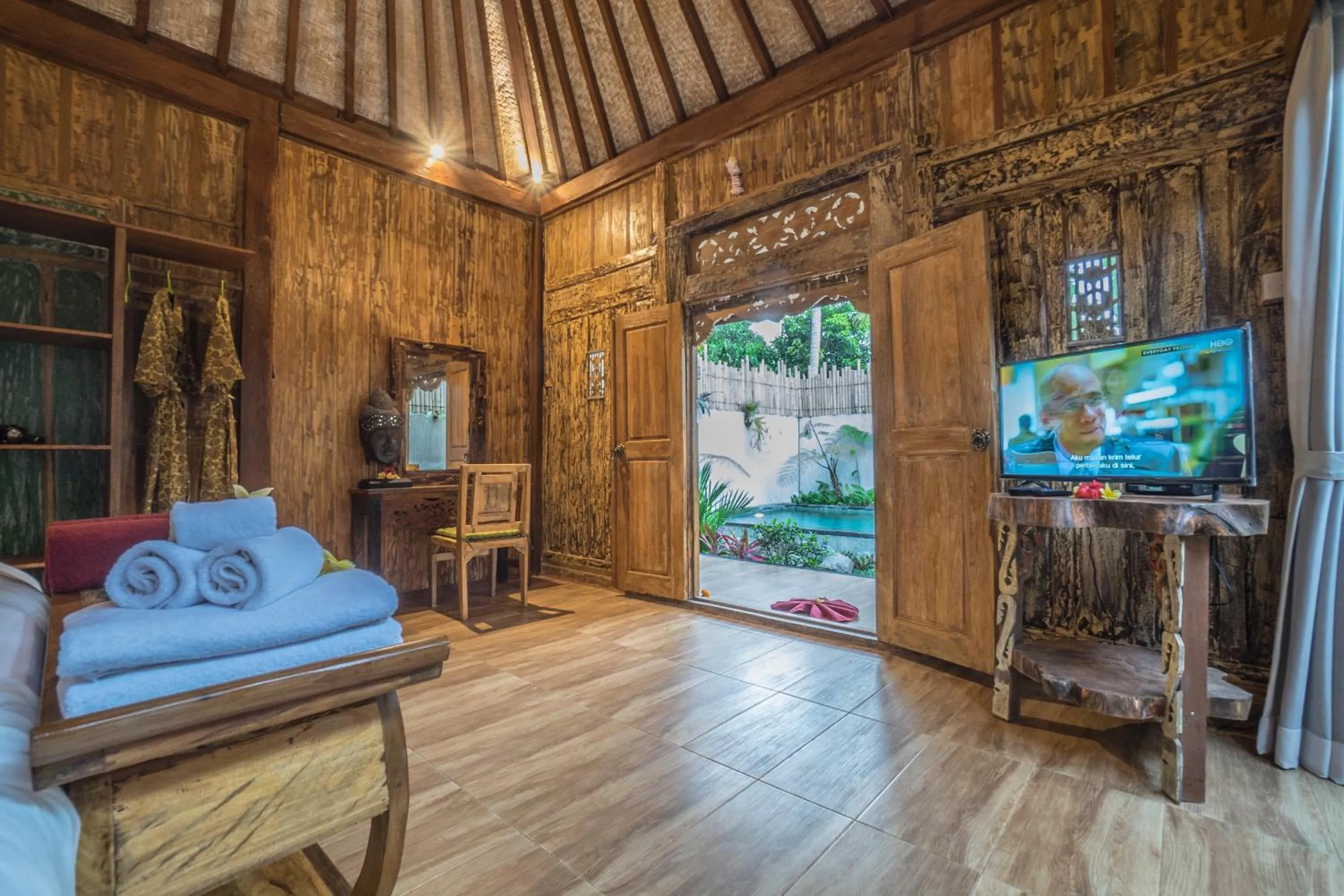 Bed in The Forest Villa Ubud