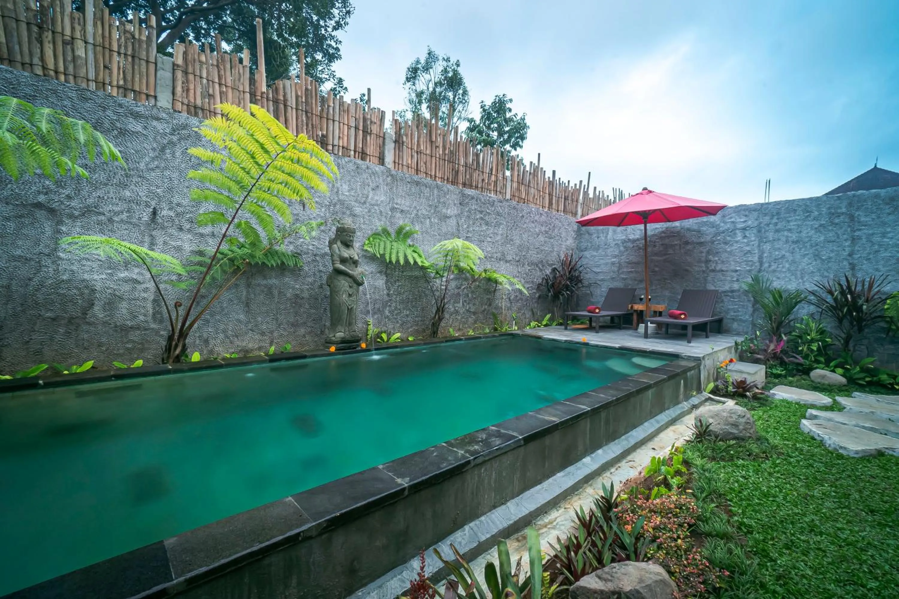 Garden view in The Forest Villa Ubud