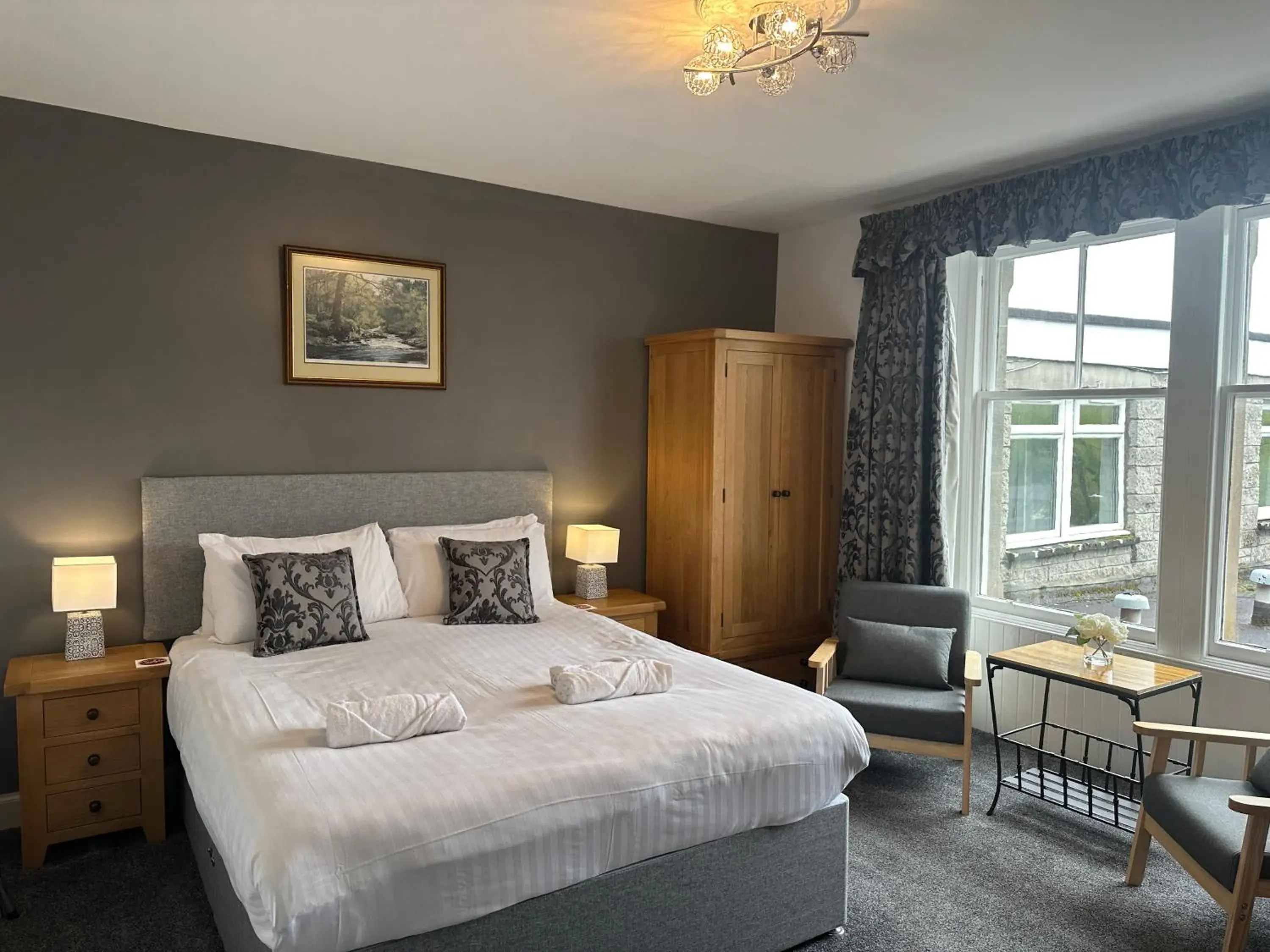 Standard Double Room in Craigvrack Hotel & Restaurant Standard Double Room in Craigvrack Hotel & Restaurant