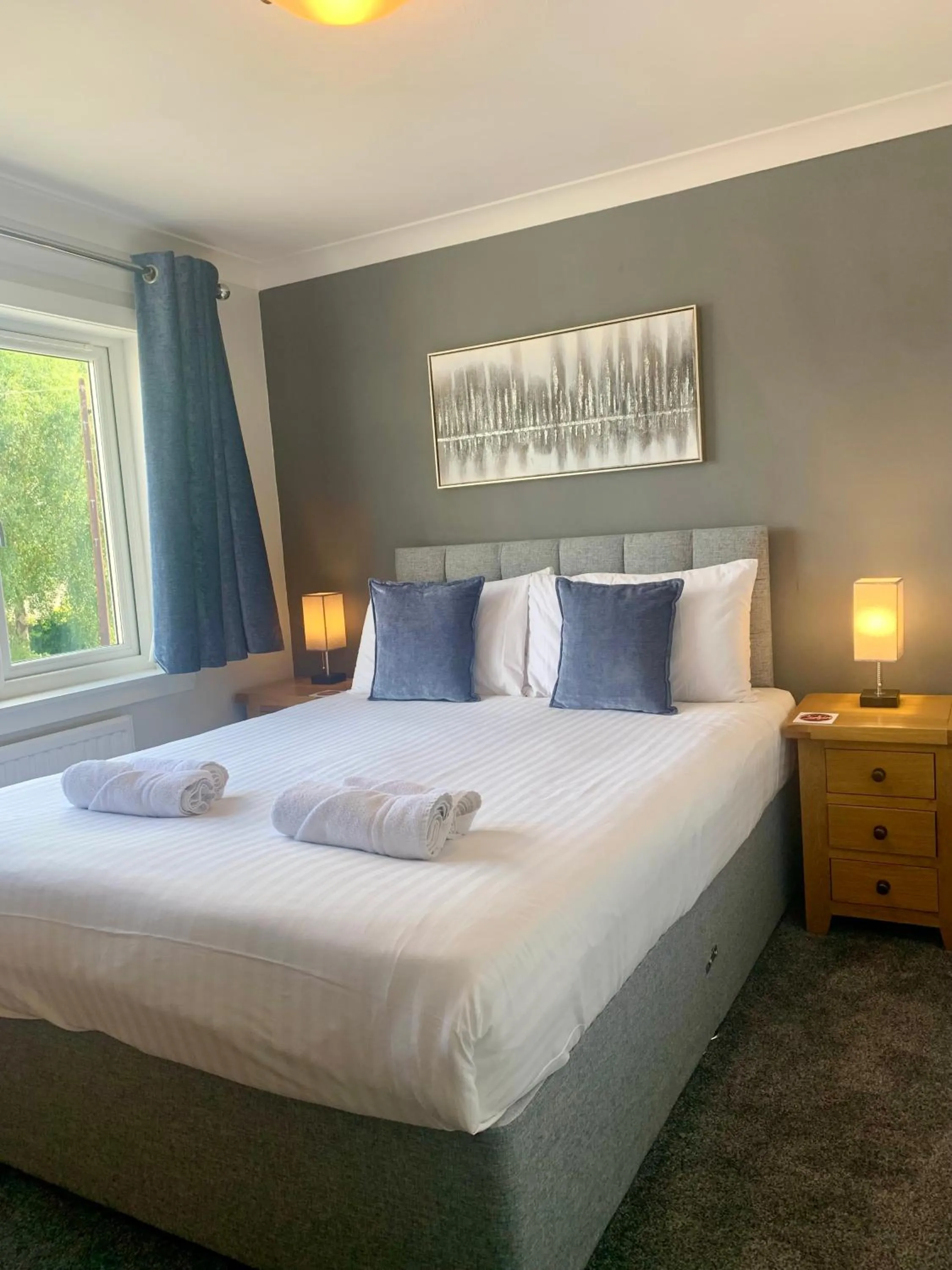 Bedroom, Bed in Craigvrack Hotel & Restaurant