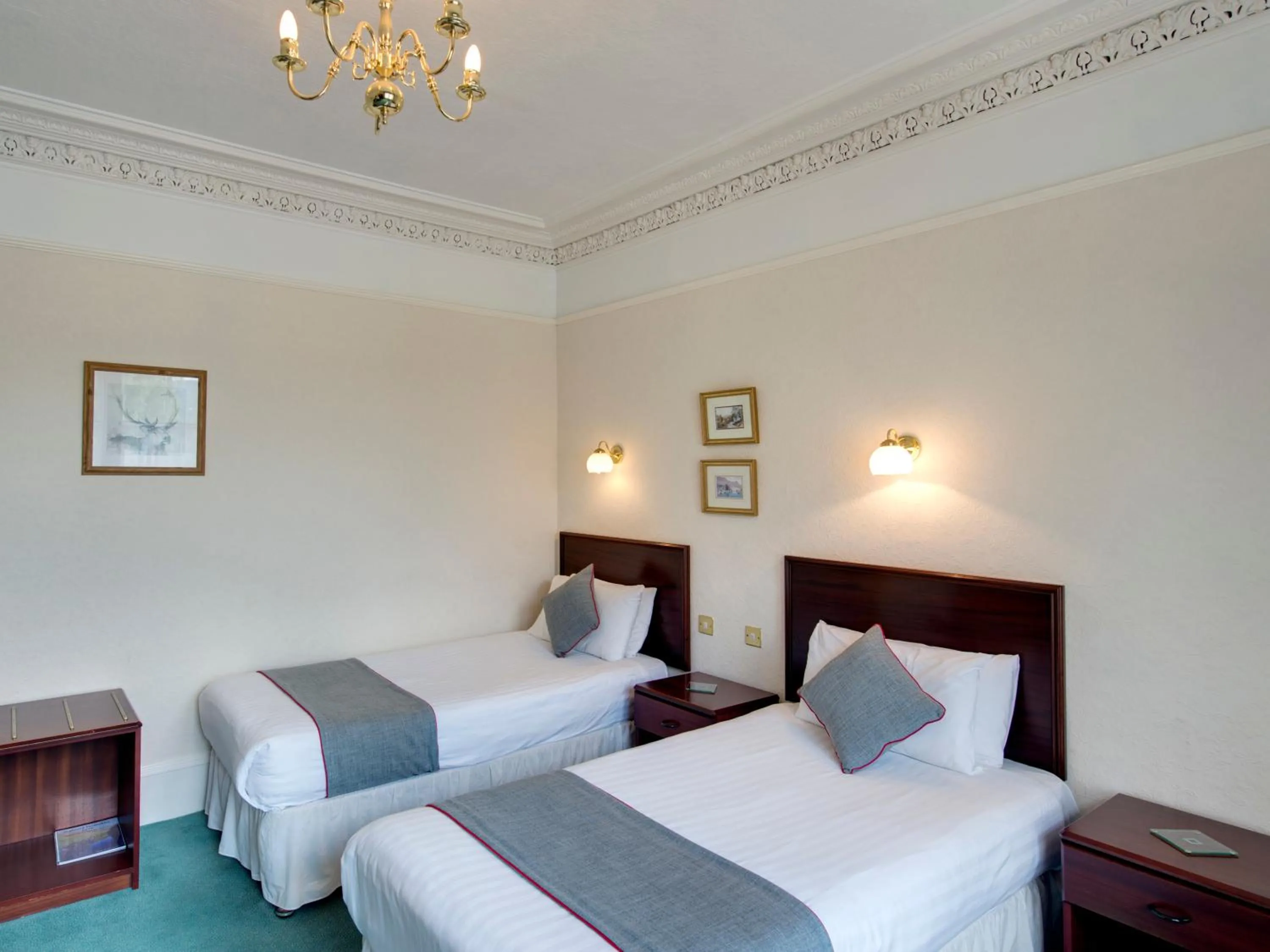 Photo of the whole room, Bed in Craigvrack Hotel & Restaurant
