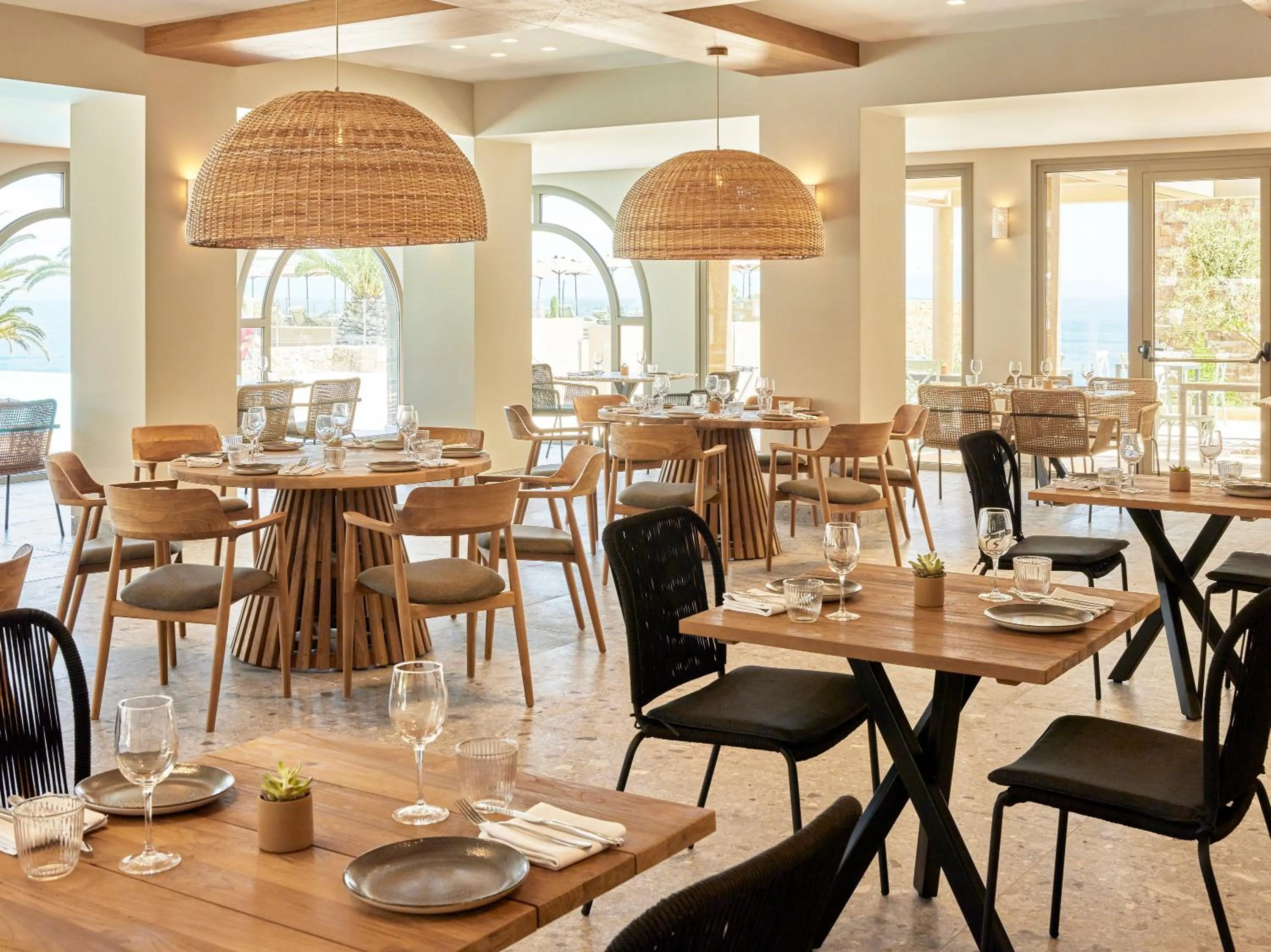 Restaurant/places to eat in MarBella, Mar-Bella Collection