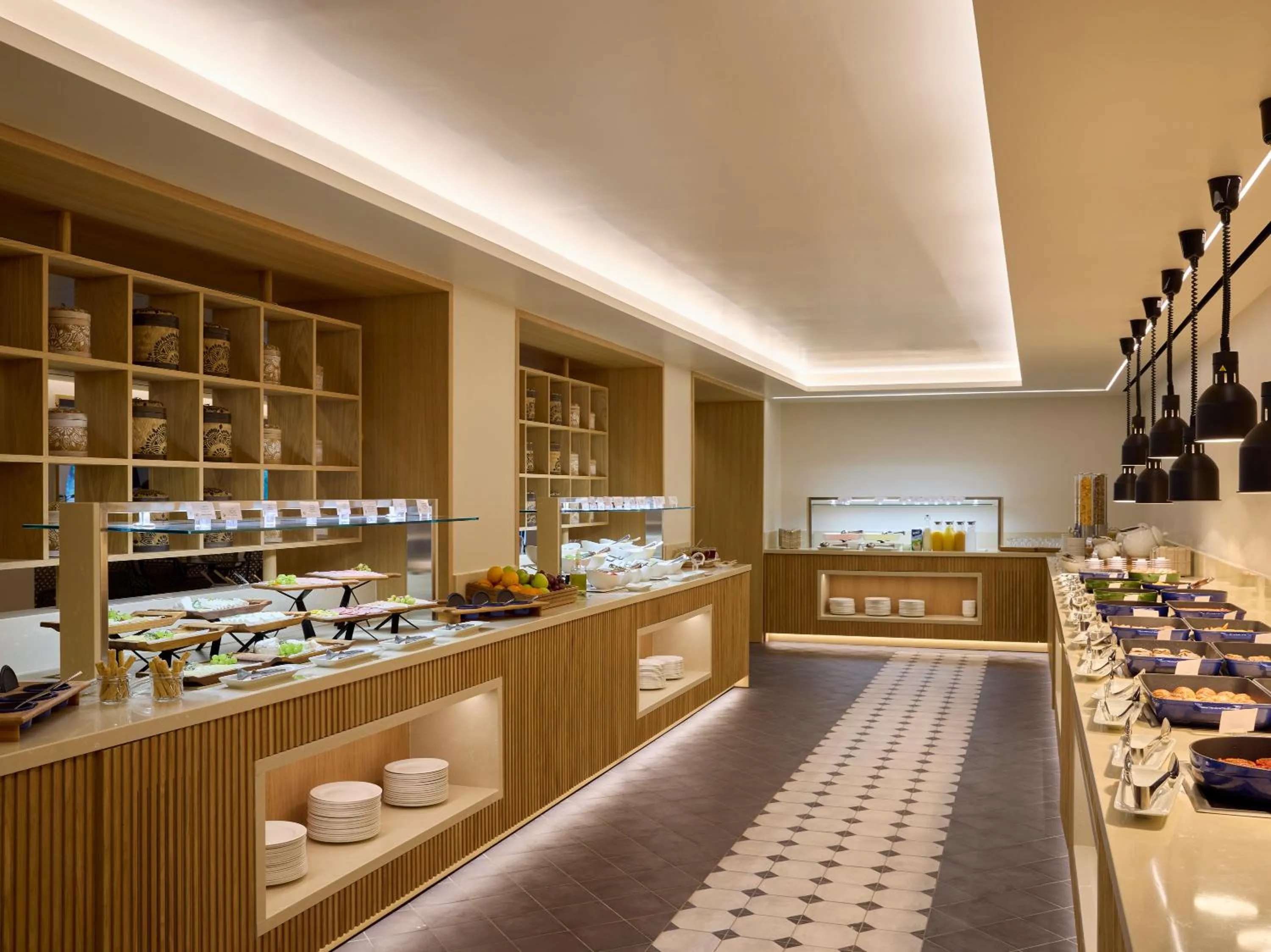 Restaurant/places to eat in MarBella, Mar-Bella Collection