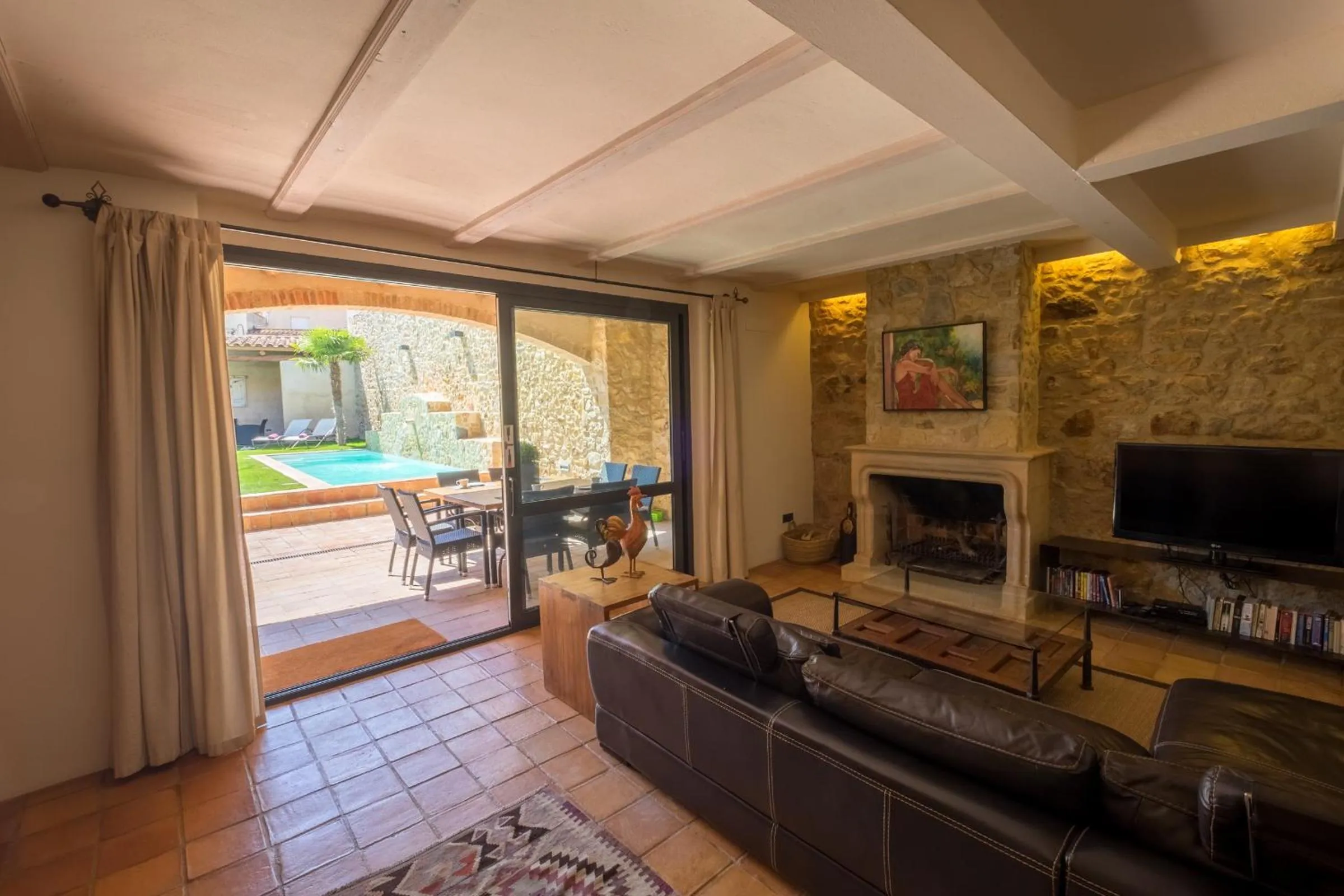 TV and multimedia in Can Caranta