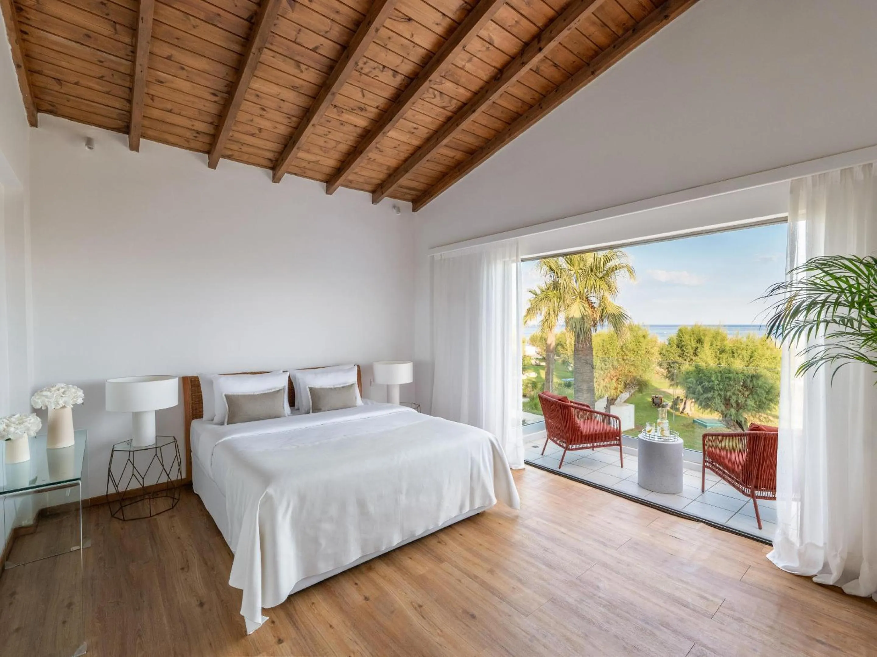 Photo of the whole room, Bed in Grecotel Lux Me Dama Dama