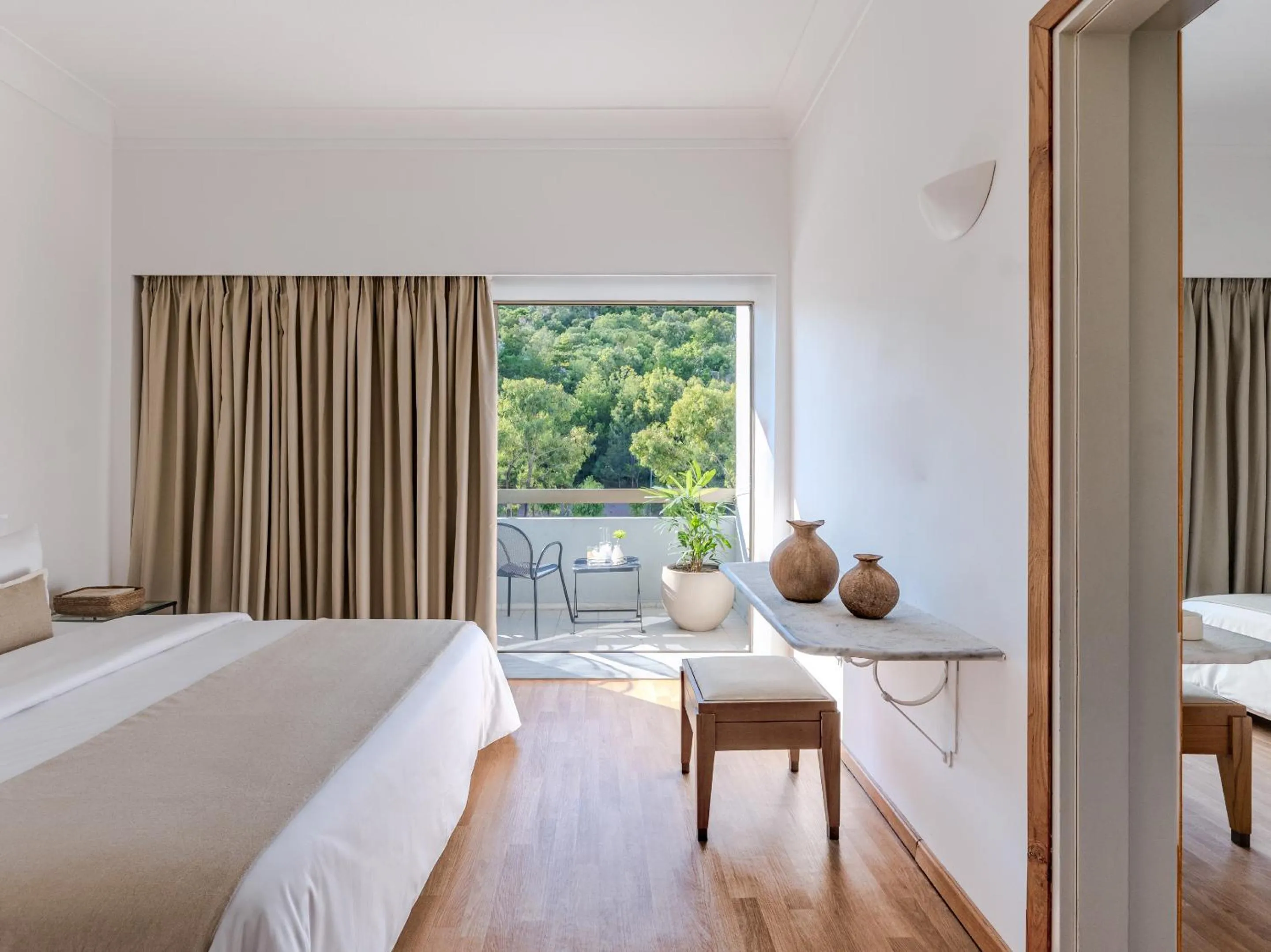 Bed in Grecotel Lux Me Dama Dama