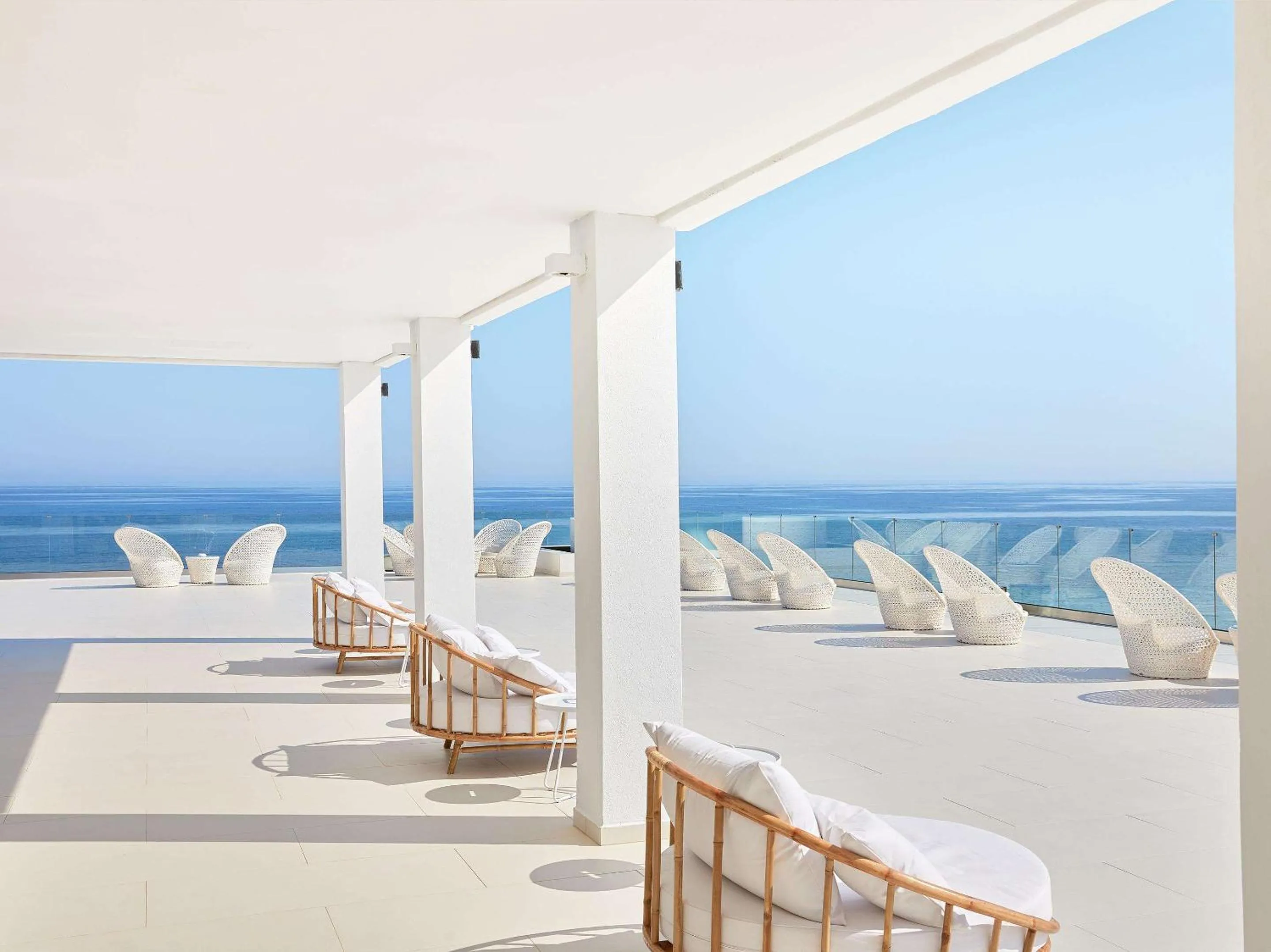 Balcony/Terrace in Grecotel LUXME White