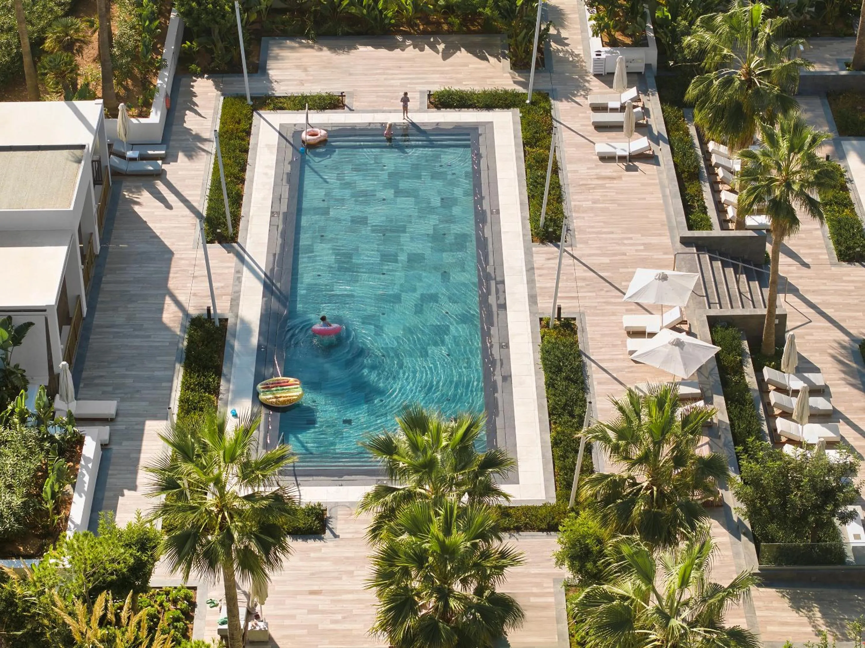 Swimming pool in Grecotel LUXME White