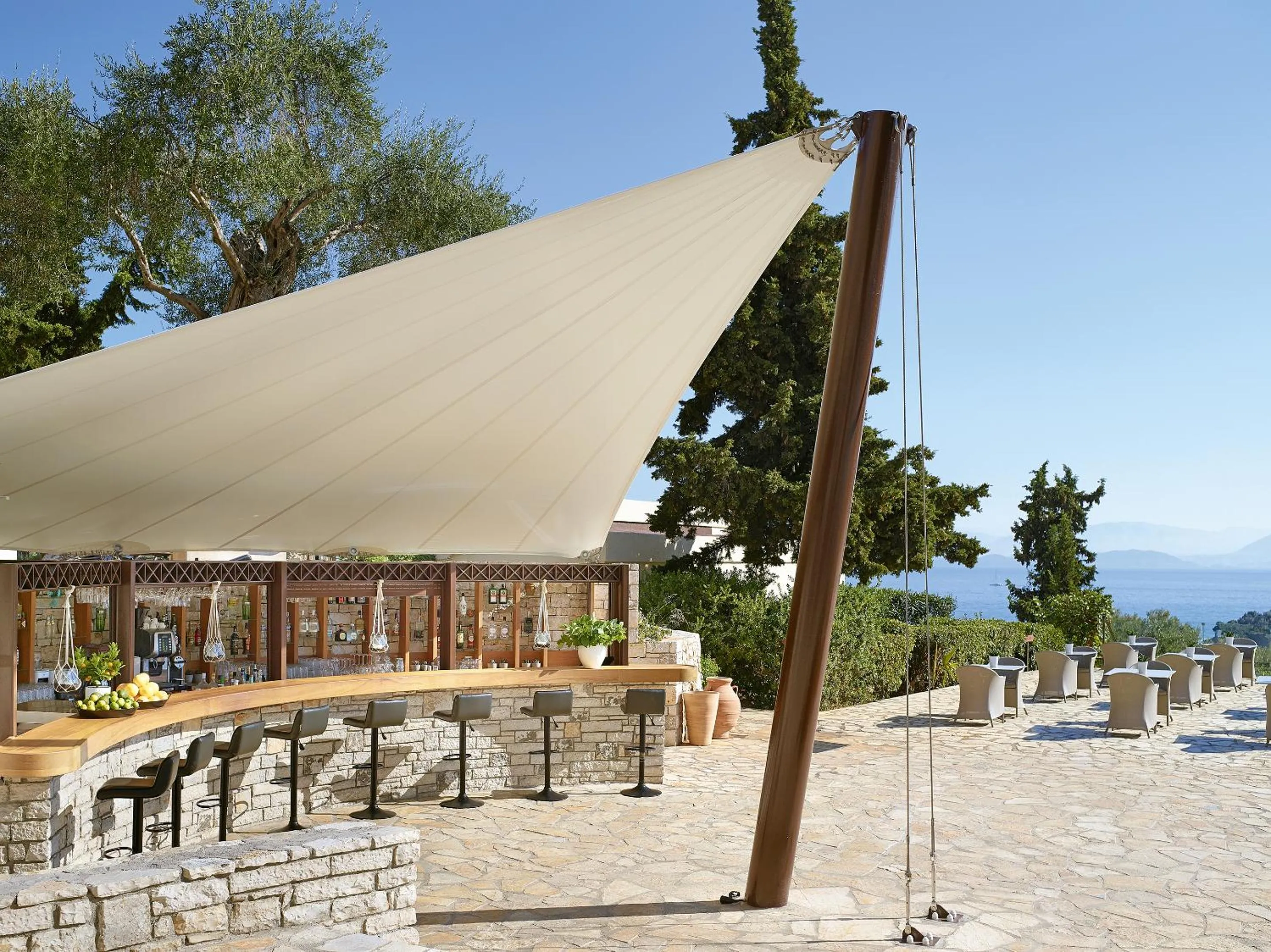 Lounge or bar in Grecotel LUXME Daphnila Bay