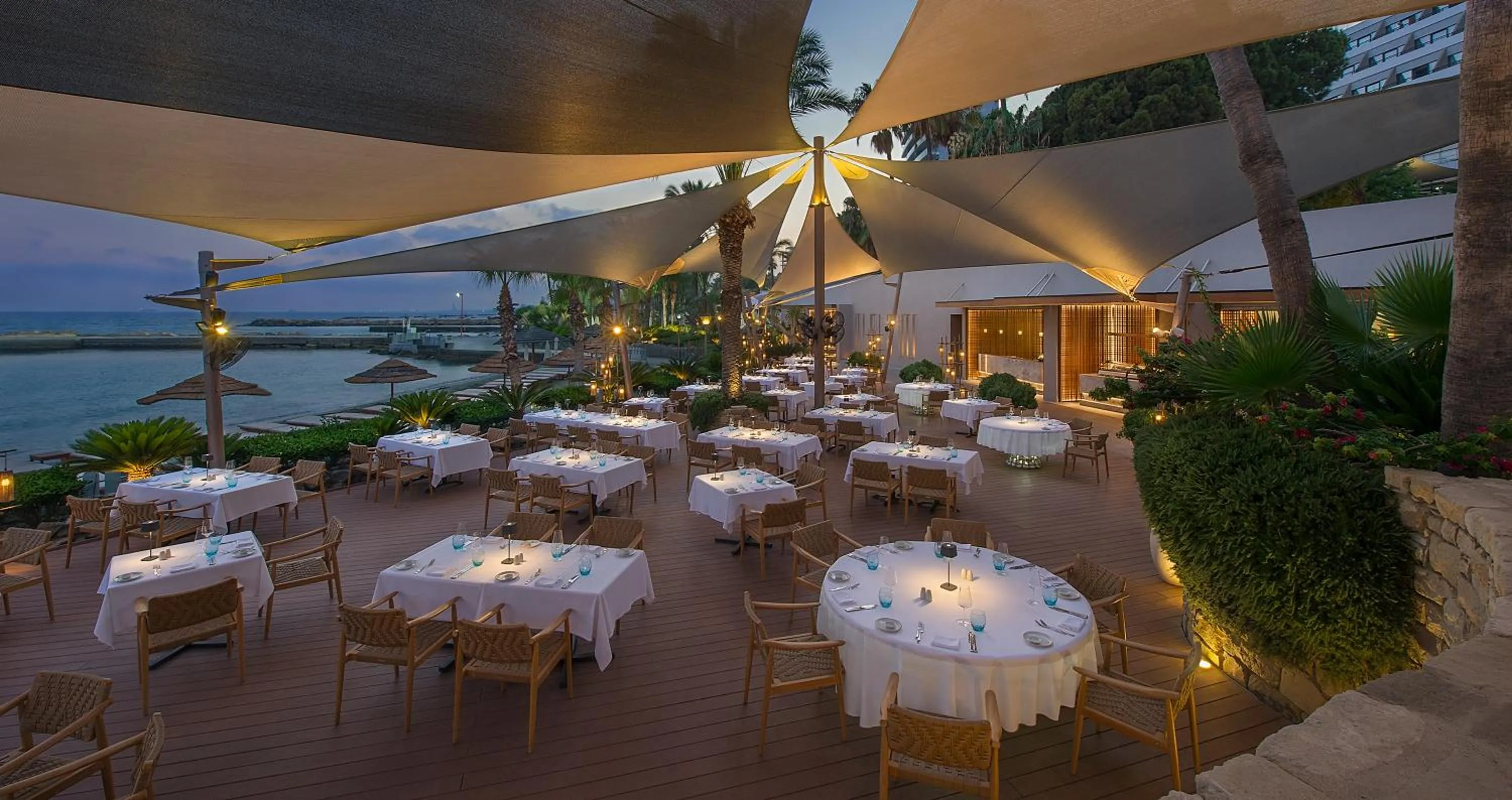 Restaurant/places to eat in Amathus Beach Hotel Limassol