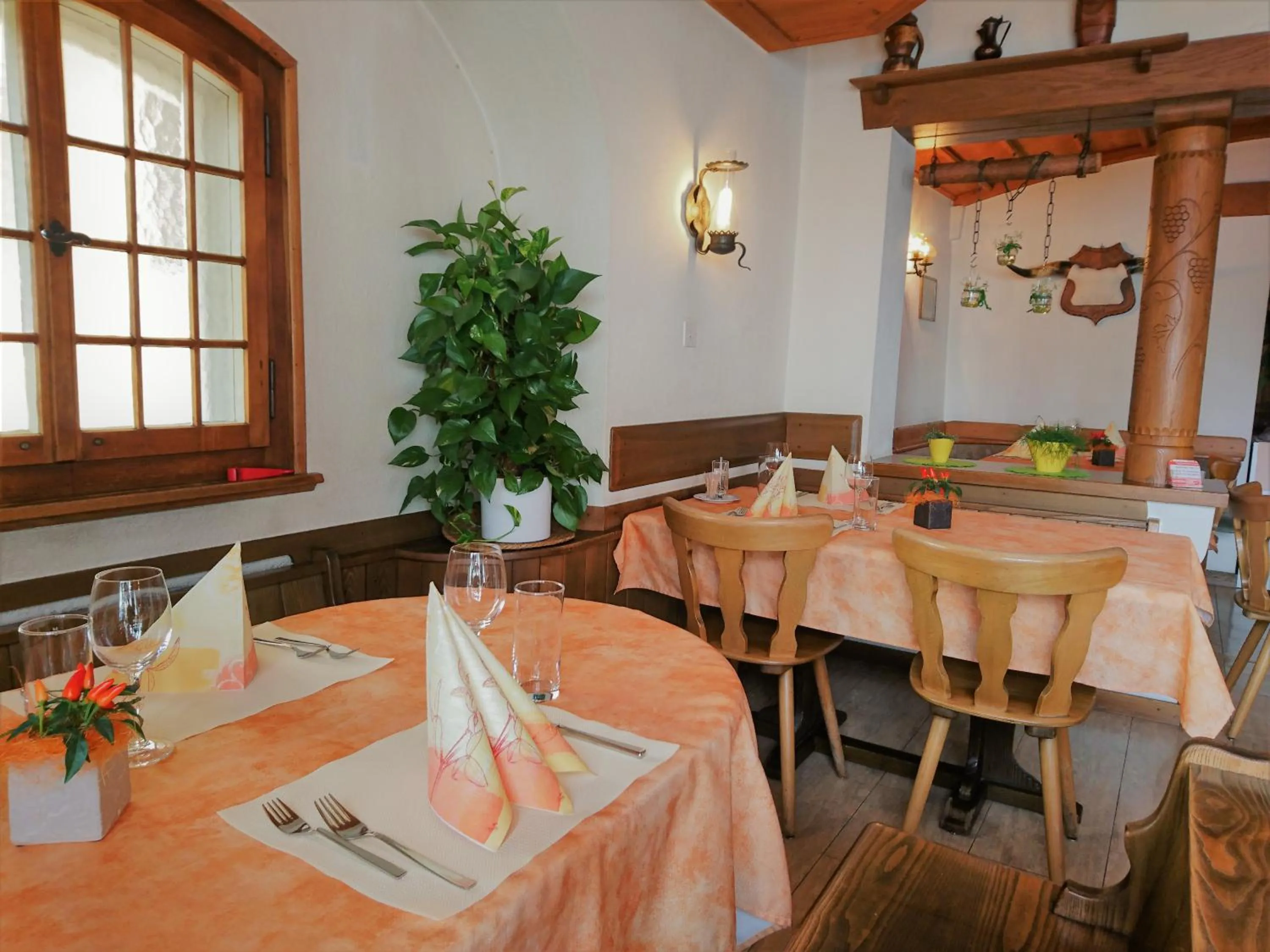 Restaurant/places to eat in Gasthaus zum Ochsen