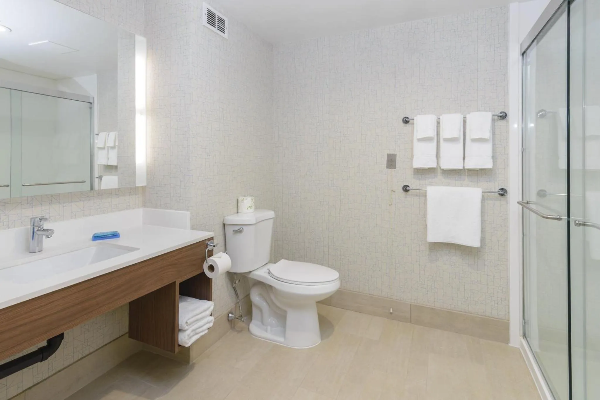 Bathroom in Holiday Inn Express Southington by IHG