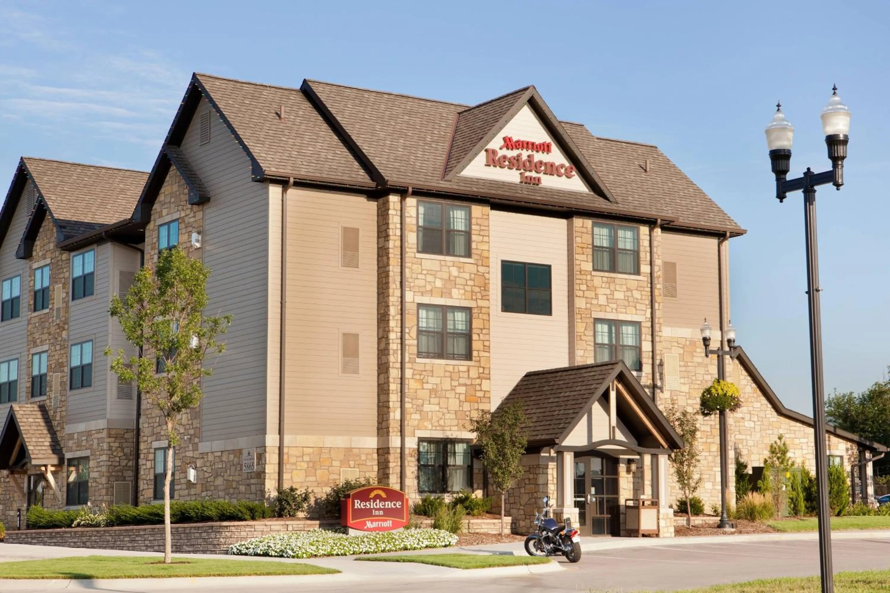 Property building in Residence Inn by Marriott Lincoln South