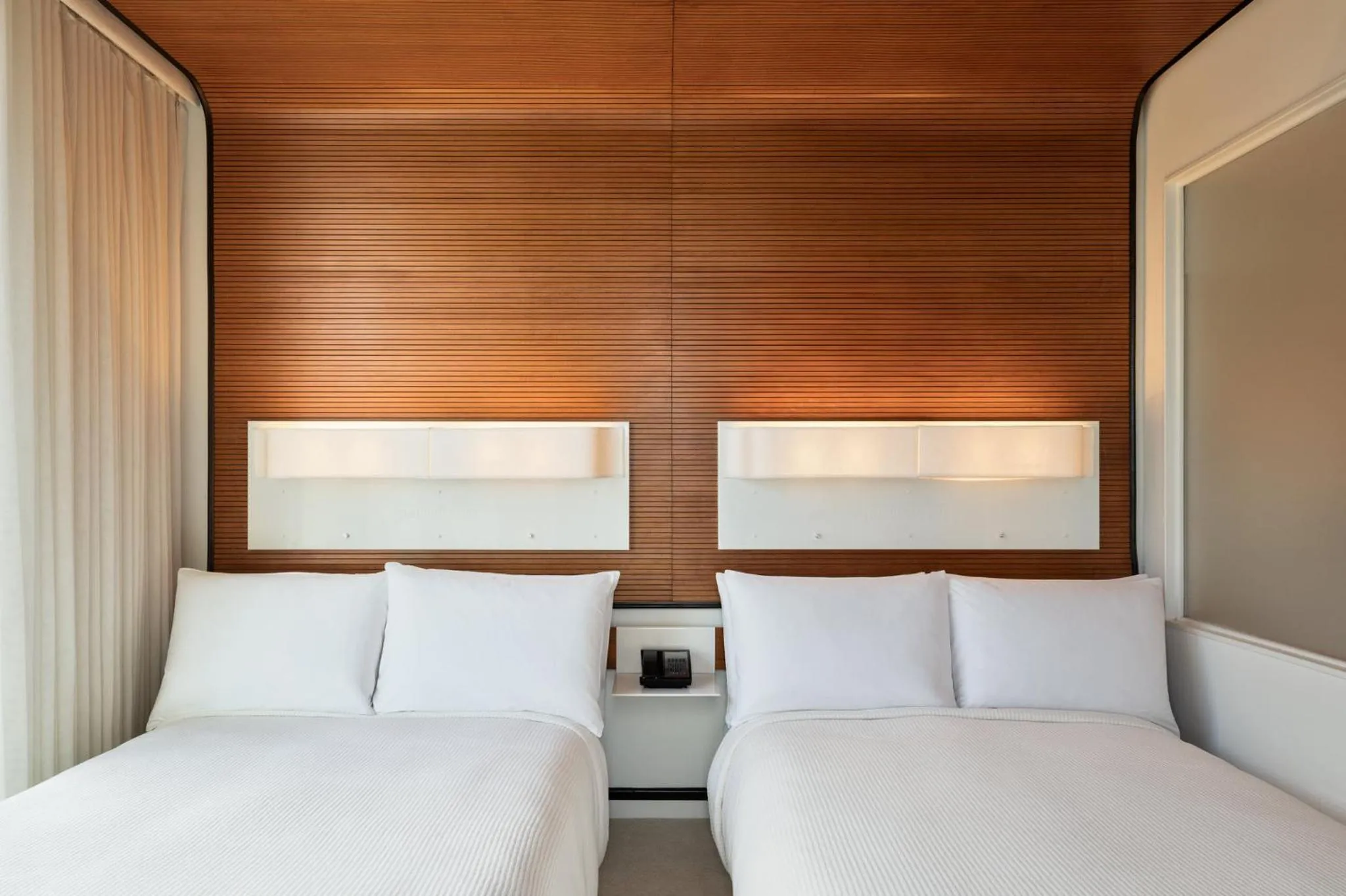 Bedroom, Bed in The Standard, High Line New York