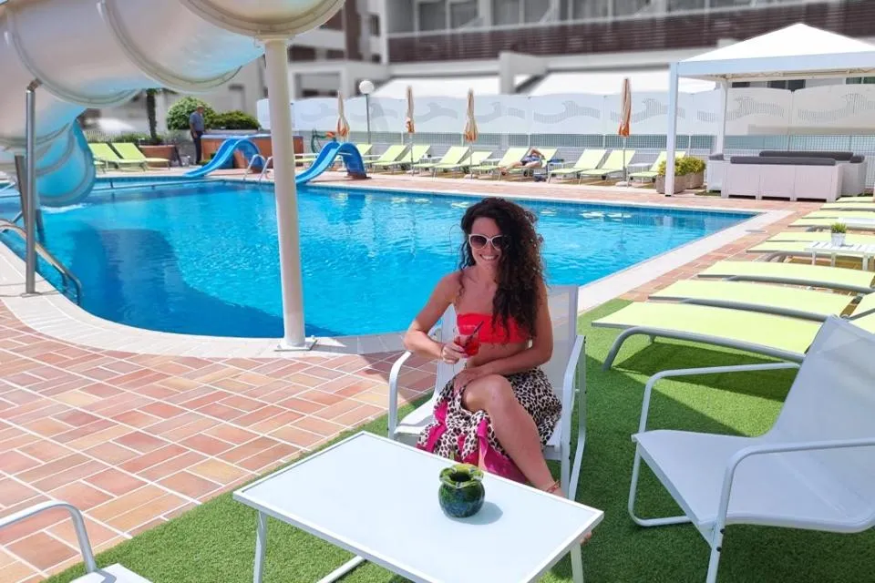 Property building in Hotel Alexander