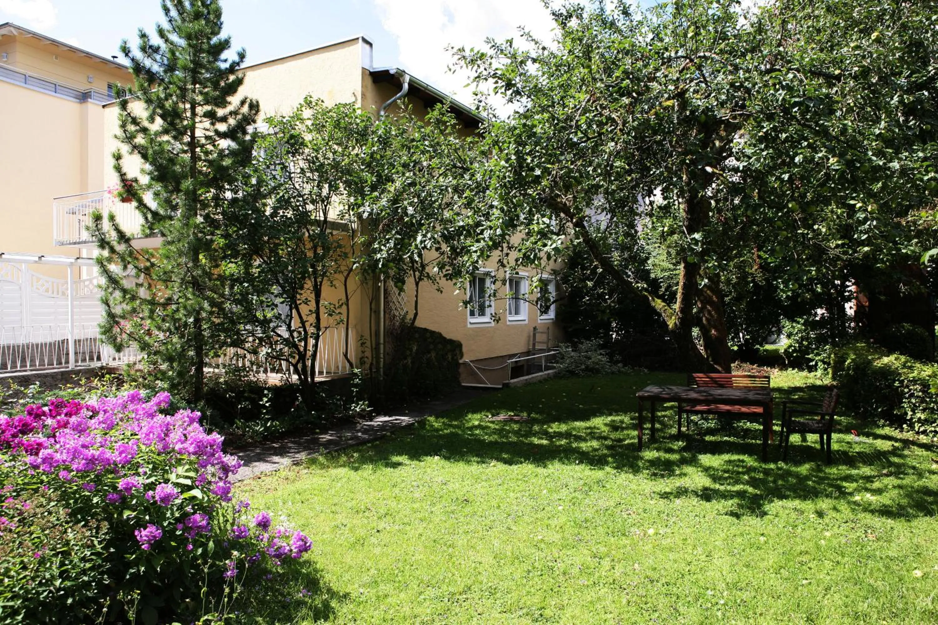 Garden in Hotel Alpenrose