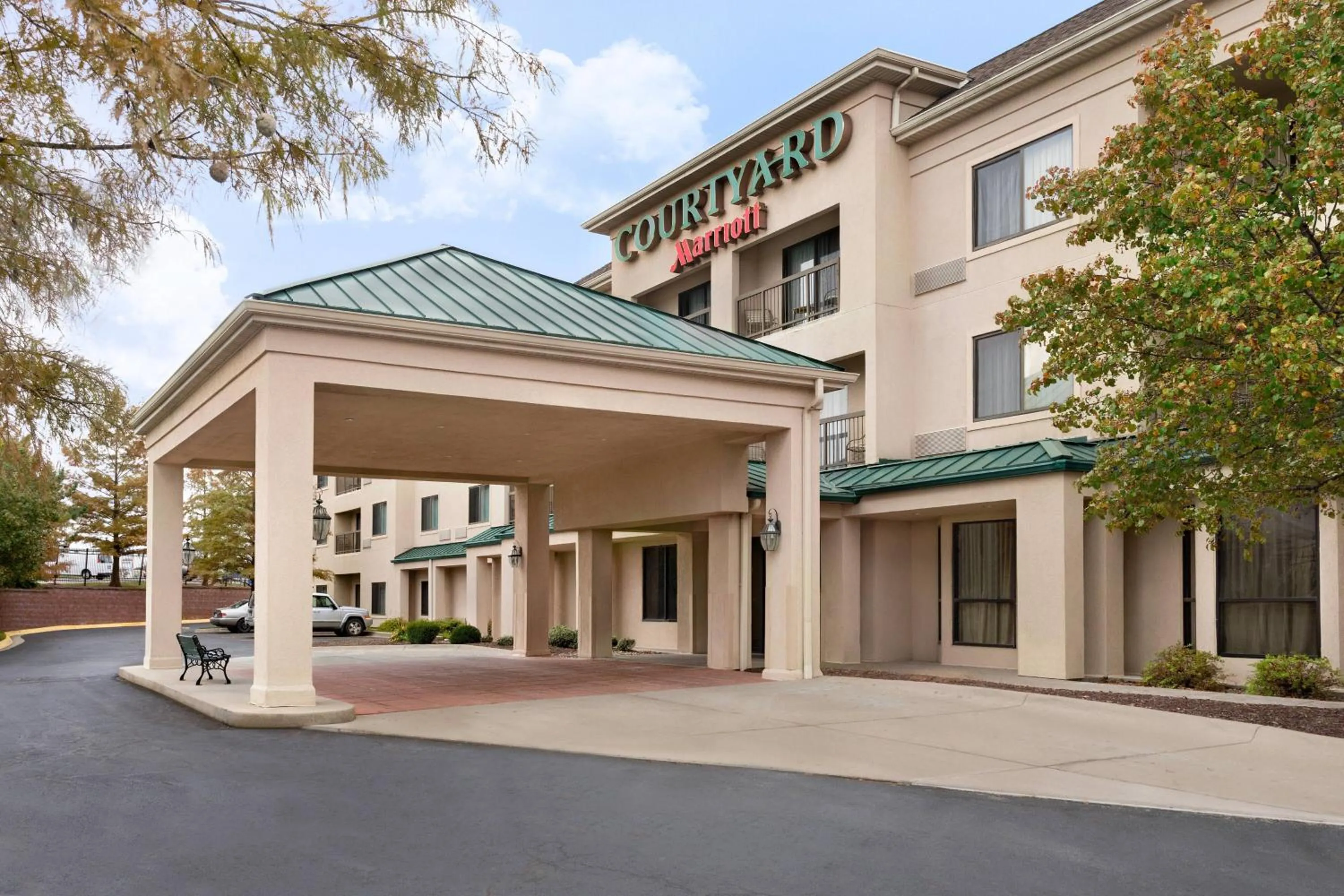 Property building in Courtyard by Marriott Topeka