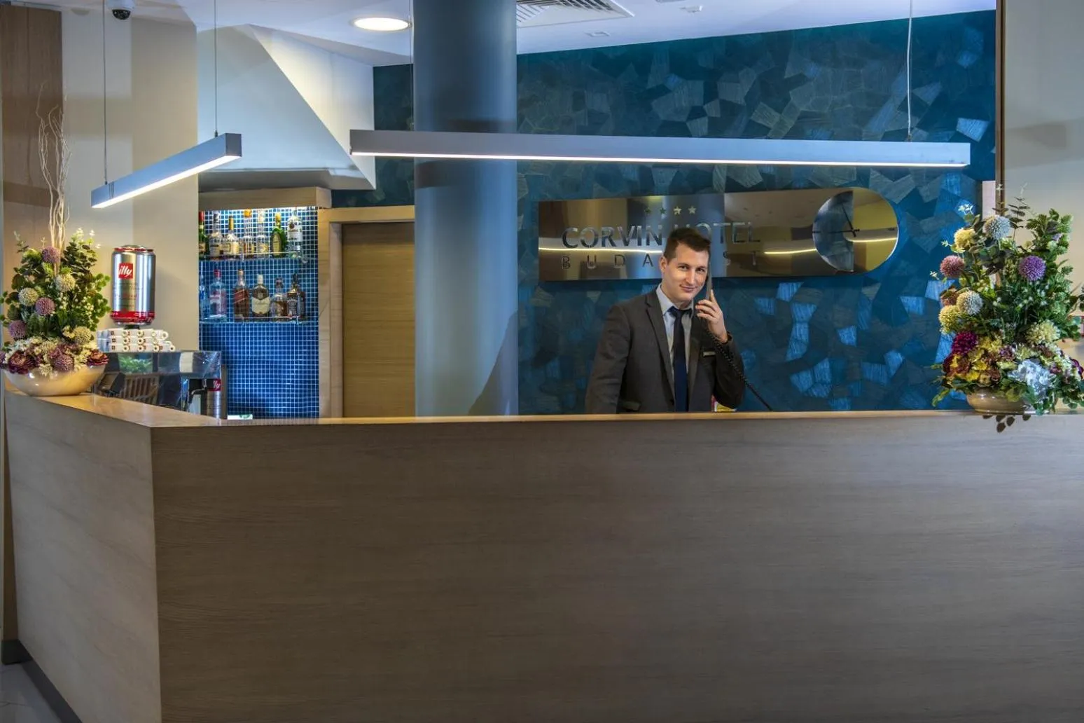 Lounge or bar in Corvin Hotel Budapest Residence