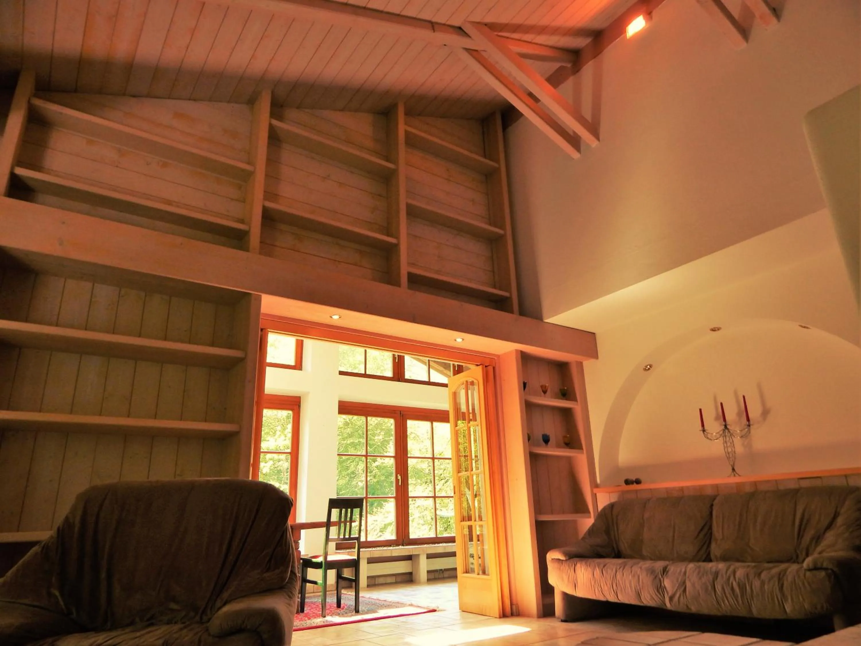 Seating area, Bed in Hotel Königsseer Hof