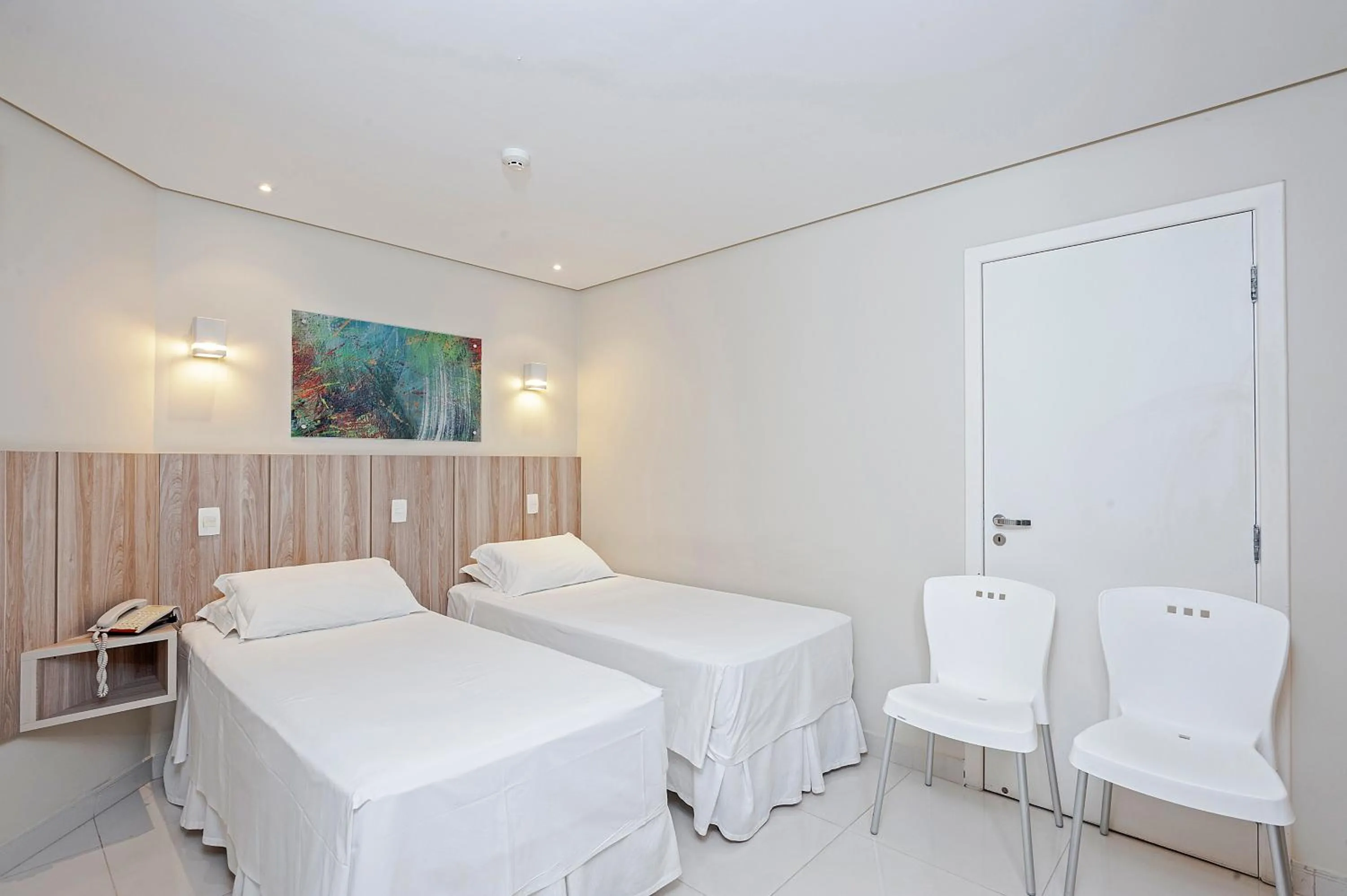 Bed in Slaviero Ingleses Convention