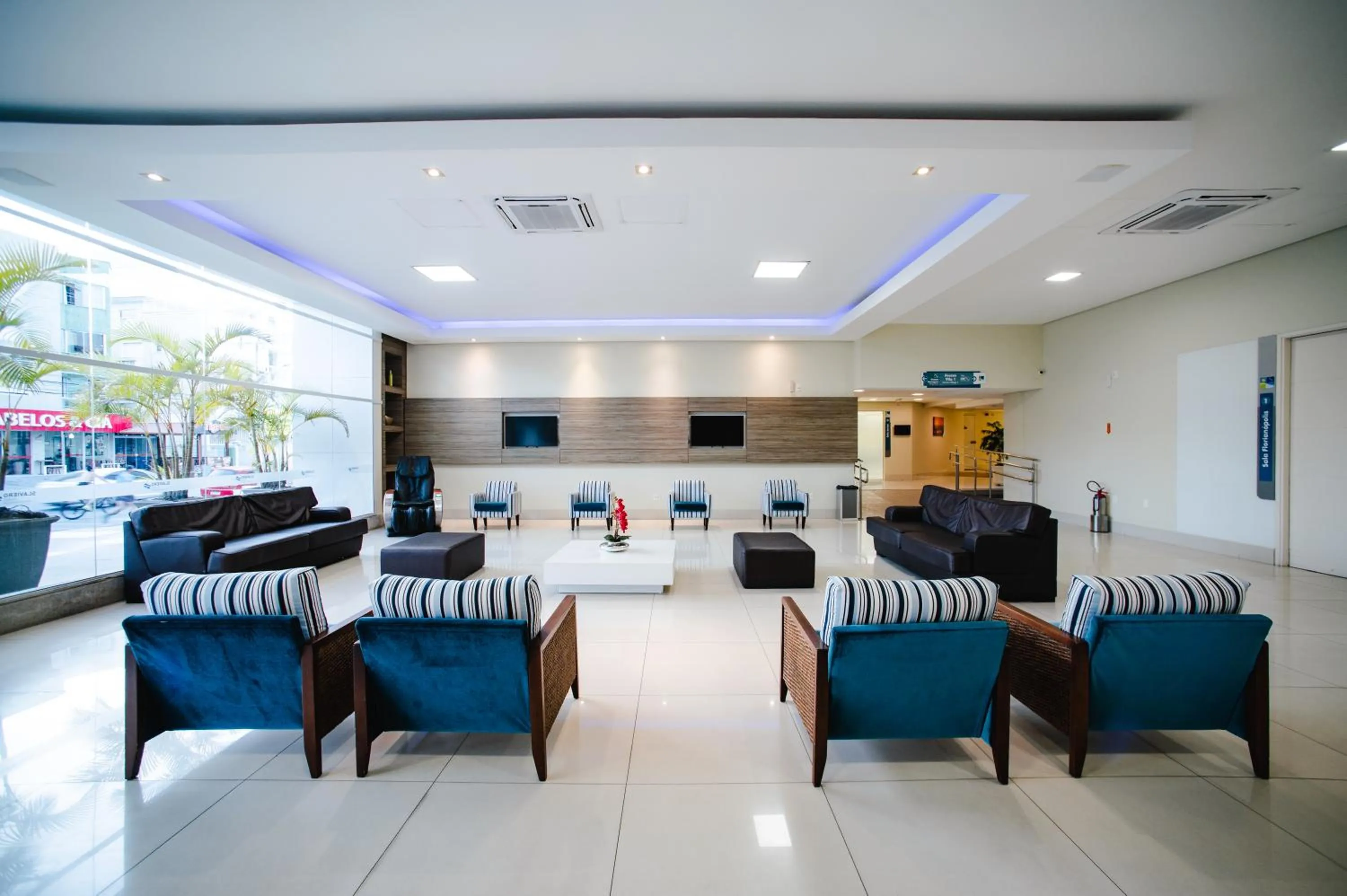 Lobby or reception in Slaviero Ingleses Convention