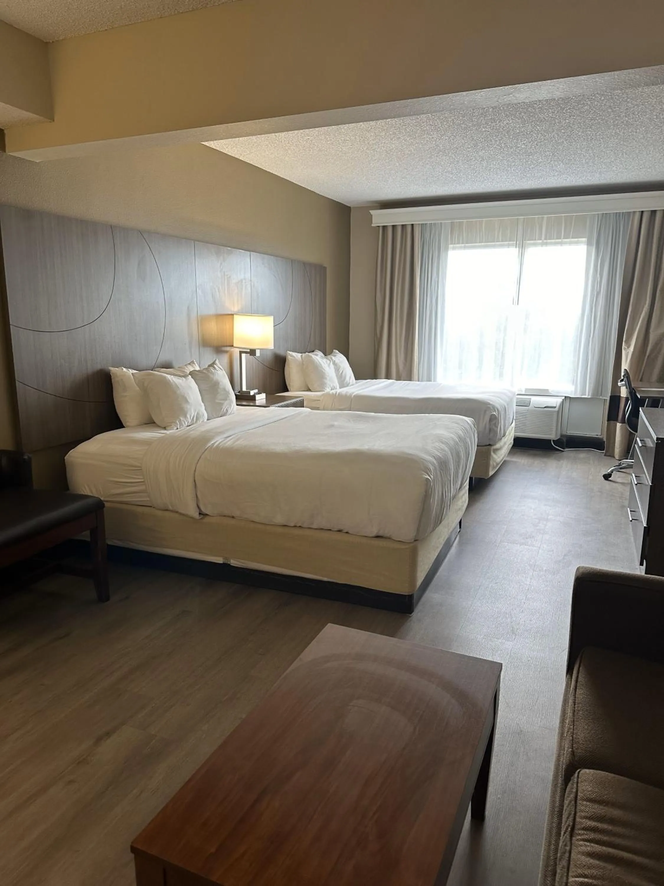 Bed in Comfort Suites Sawgrass