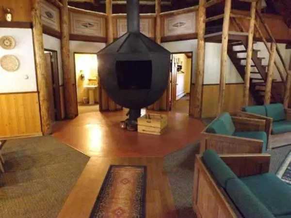 Spring in Arizona Mountain Inn & Cabins